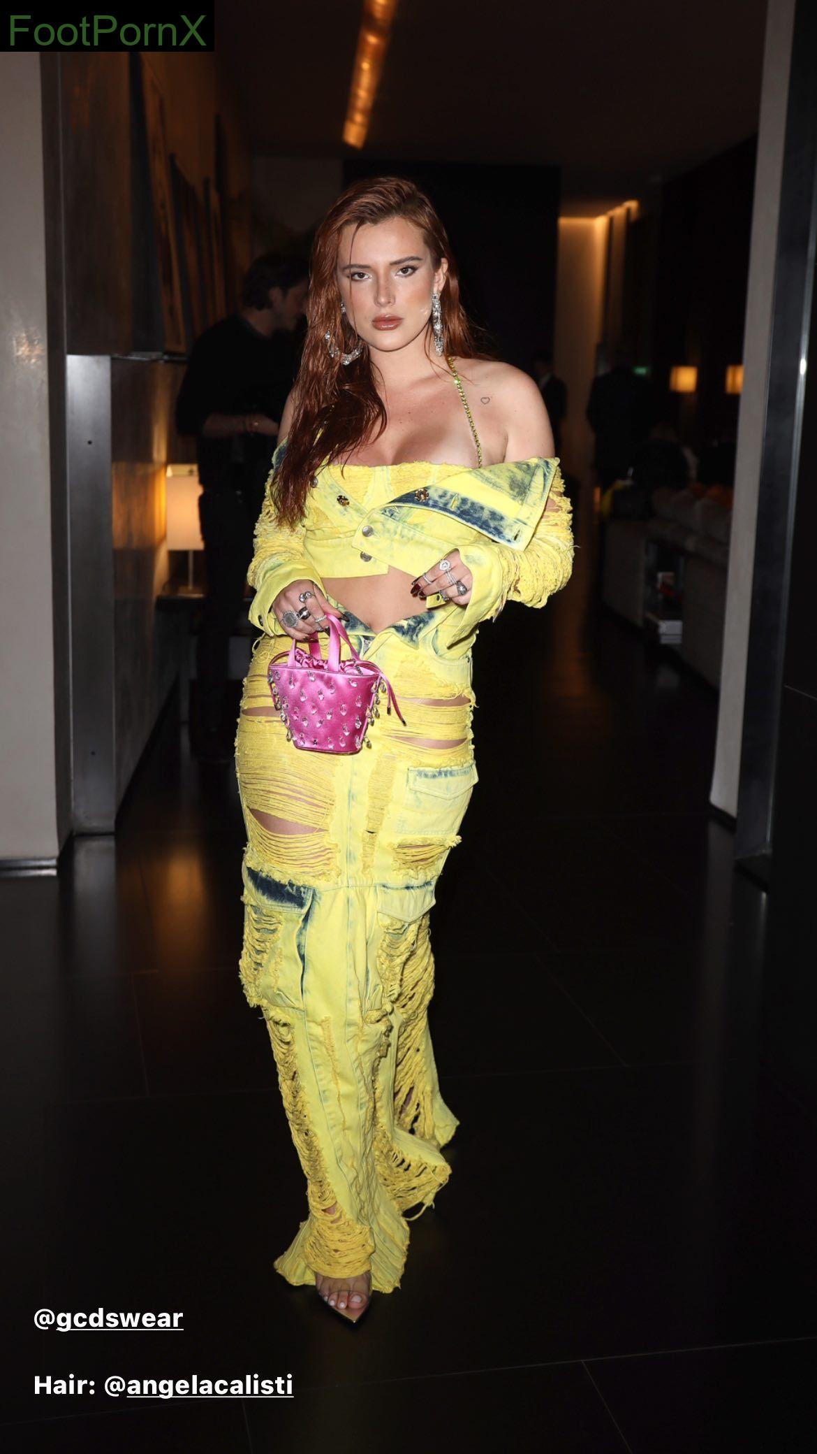 bella thorne feet photo 1
