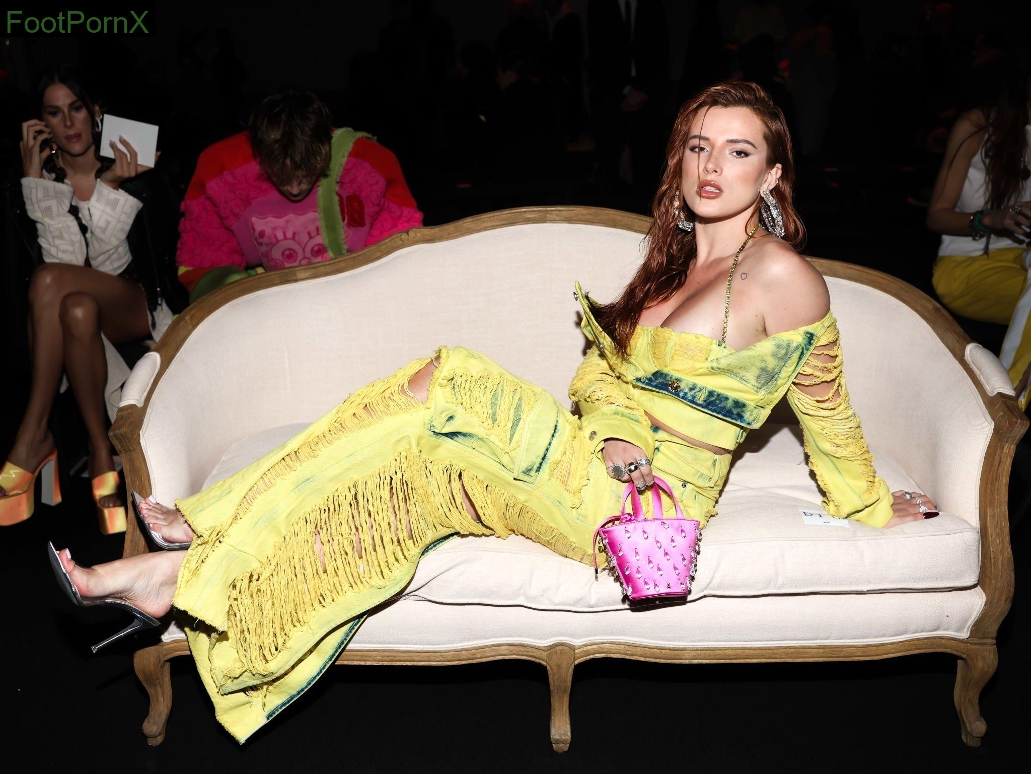 bella thorne feet photo 24