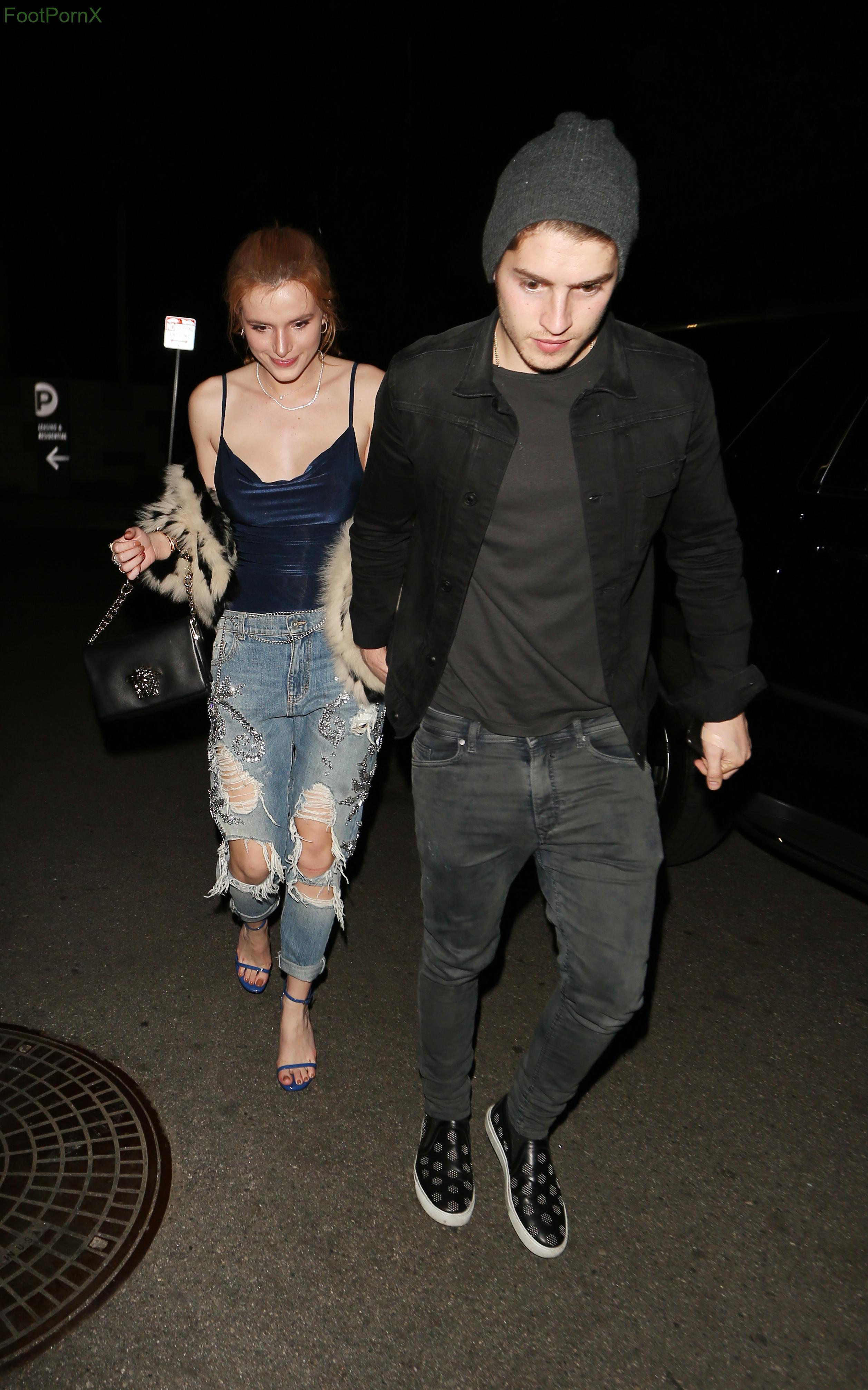 bella thorne feet photo 22