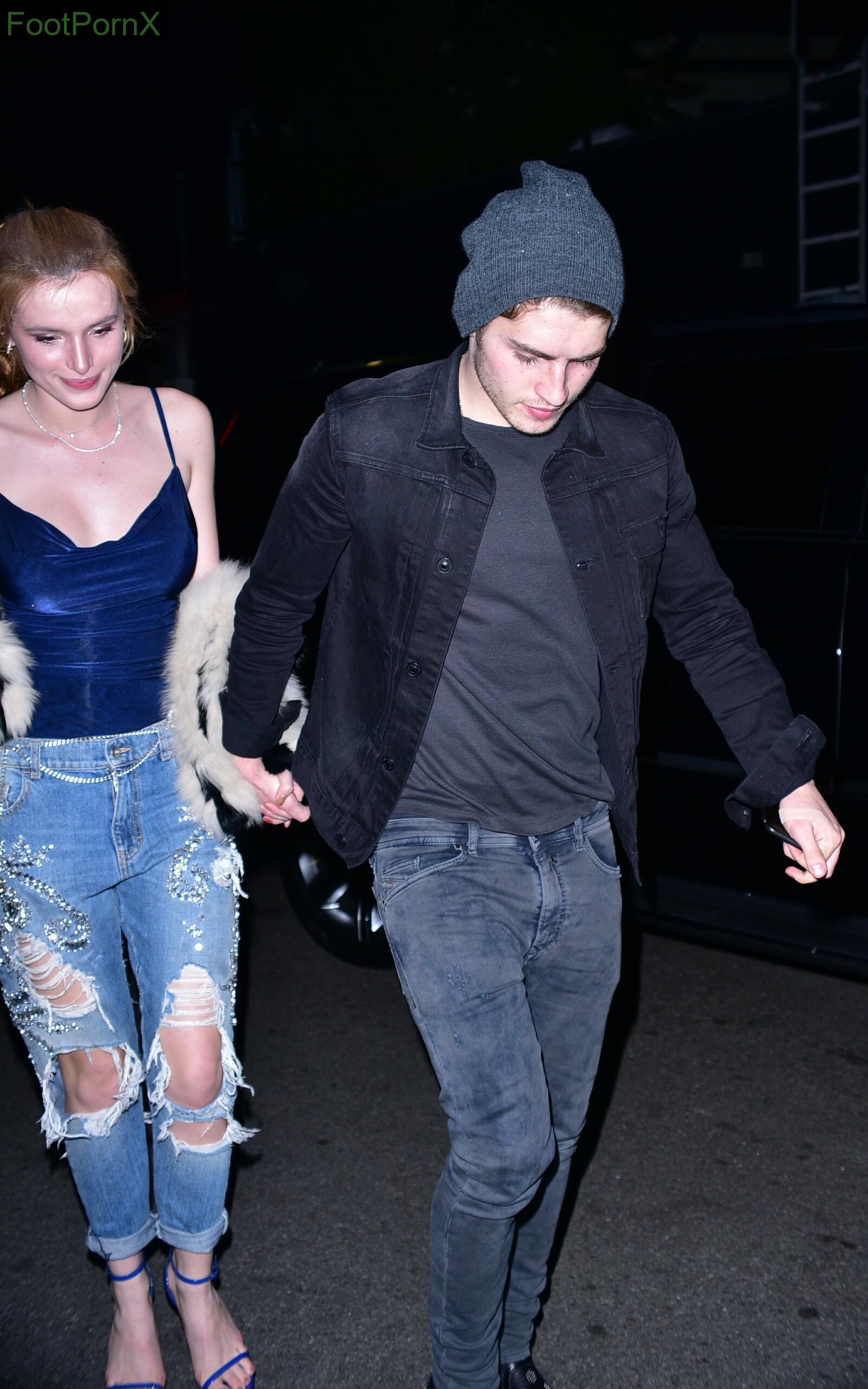 bella thorne feet photo 18