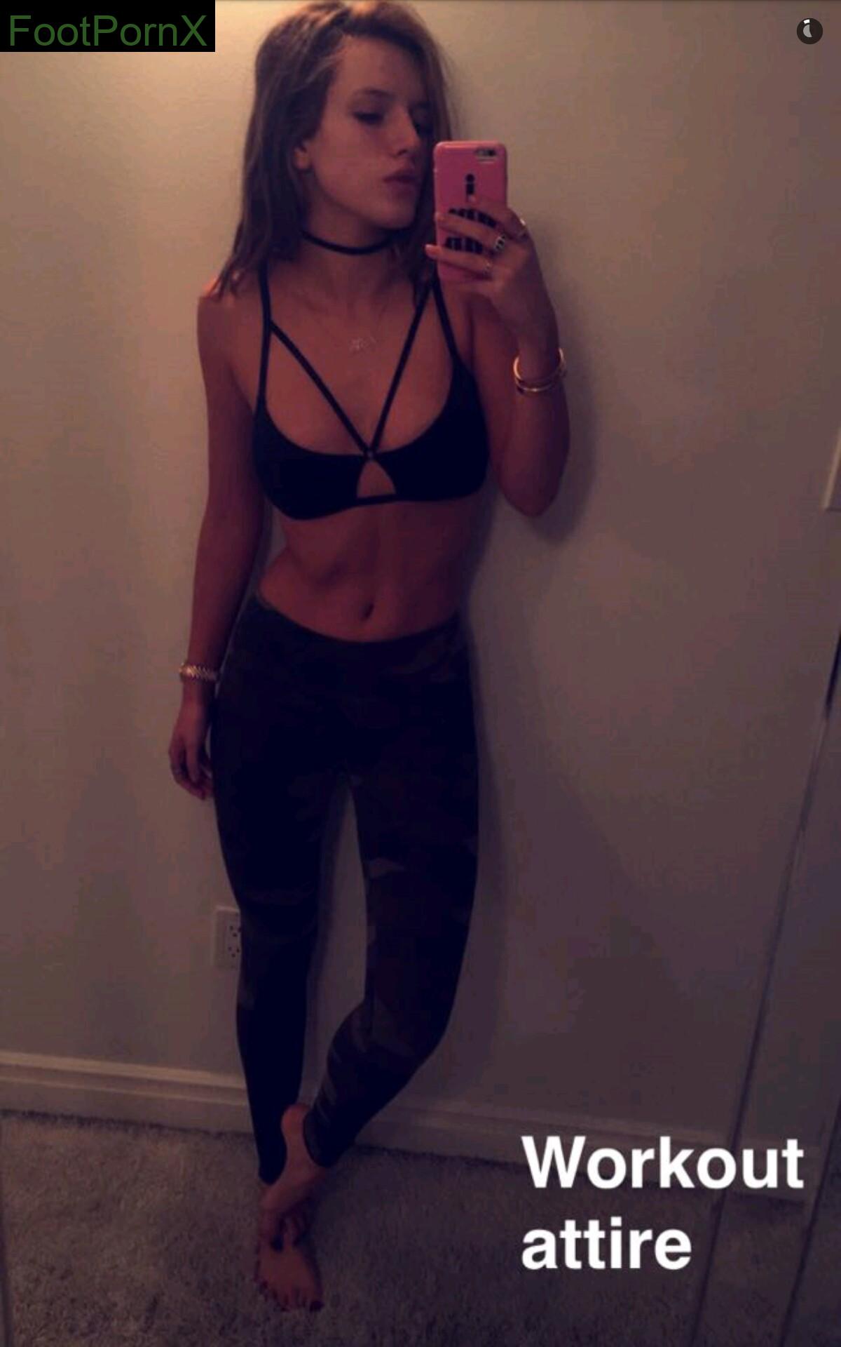 bella thorne feet photo 19