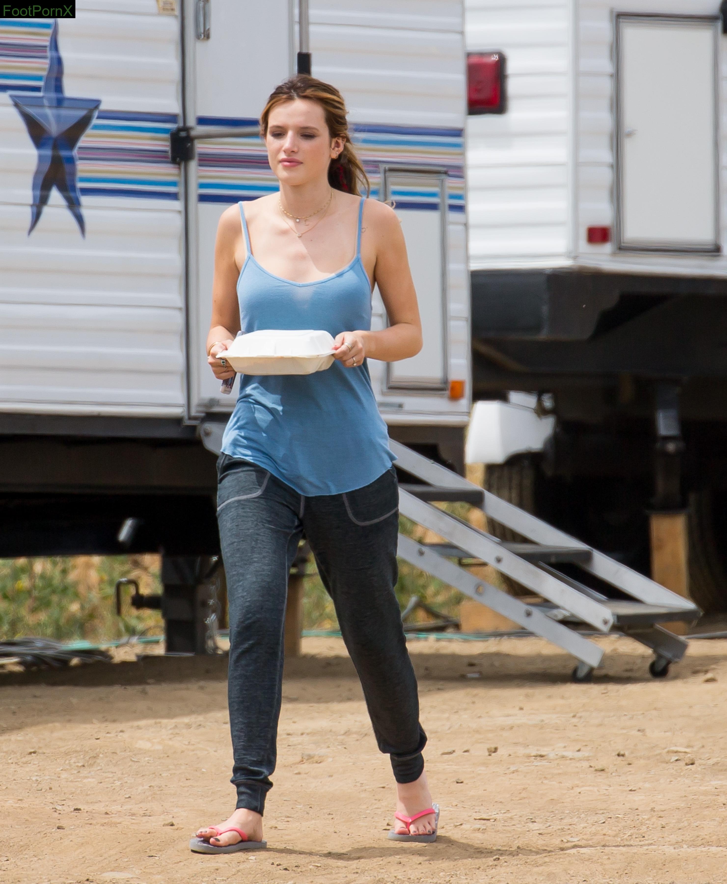 bella thorne feet photo 24