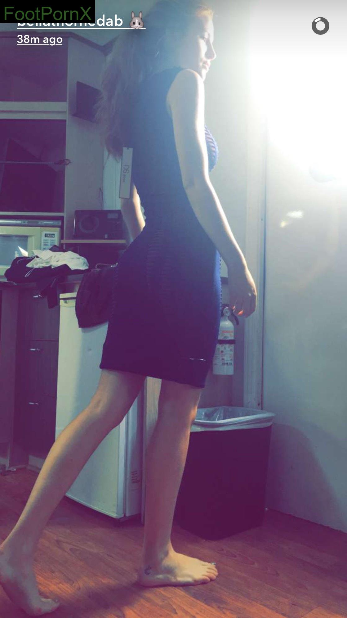 bella thorne feet photo 13