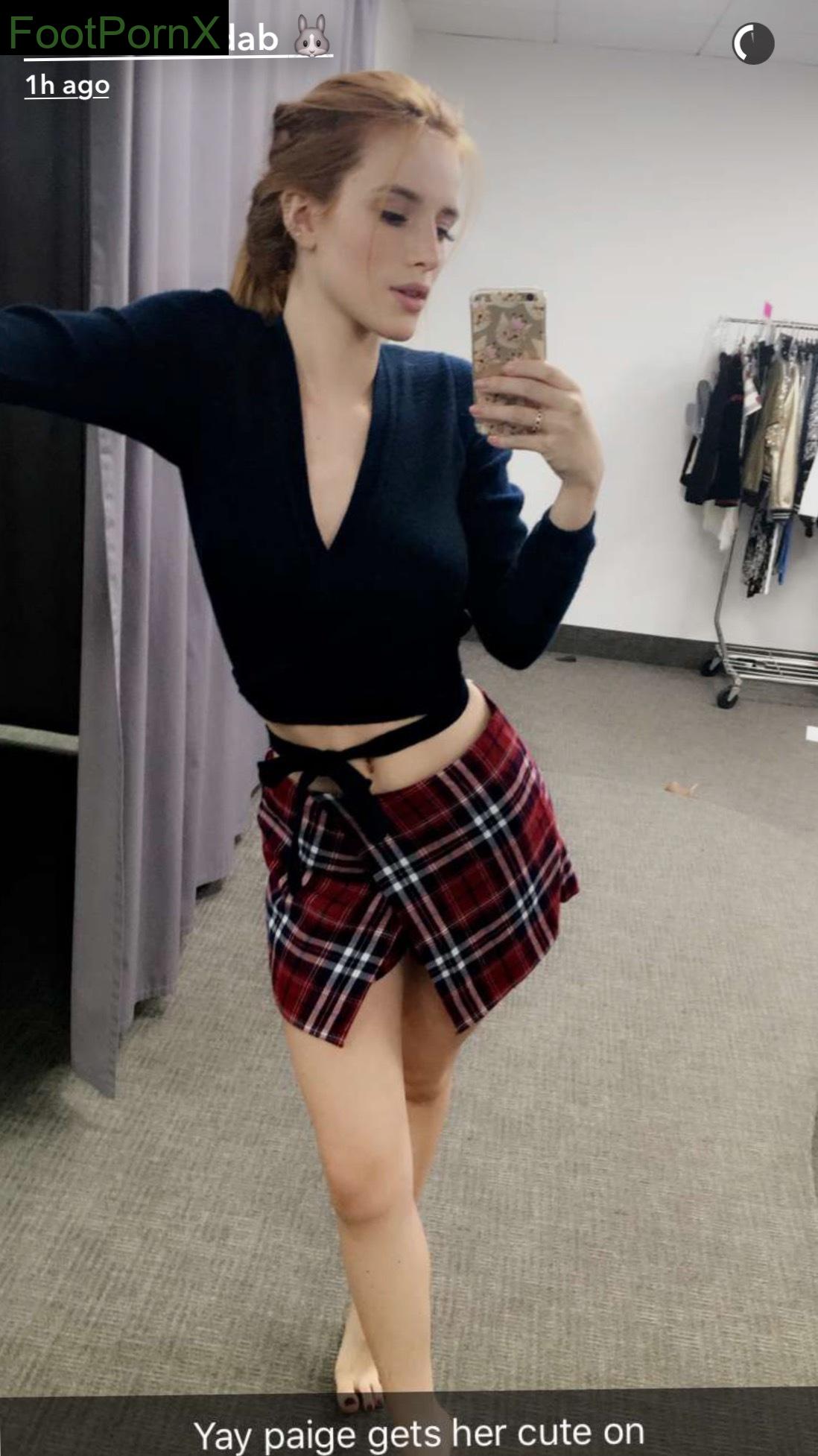 bella thorne feet photo 24
