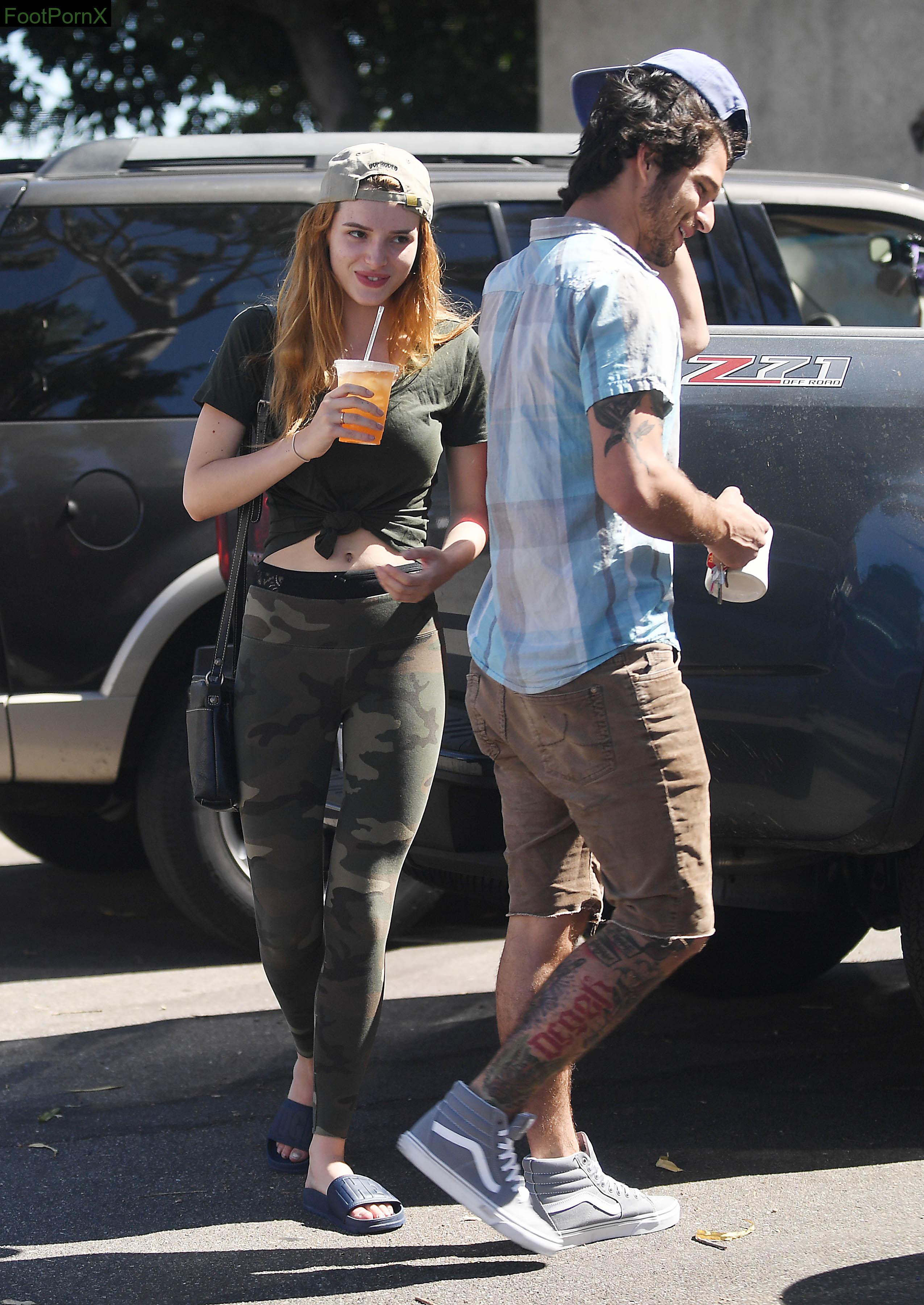 bella thorne feet photo 4