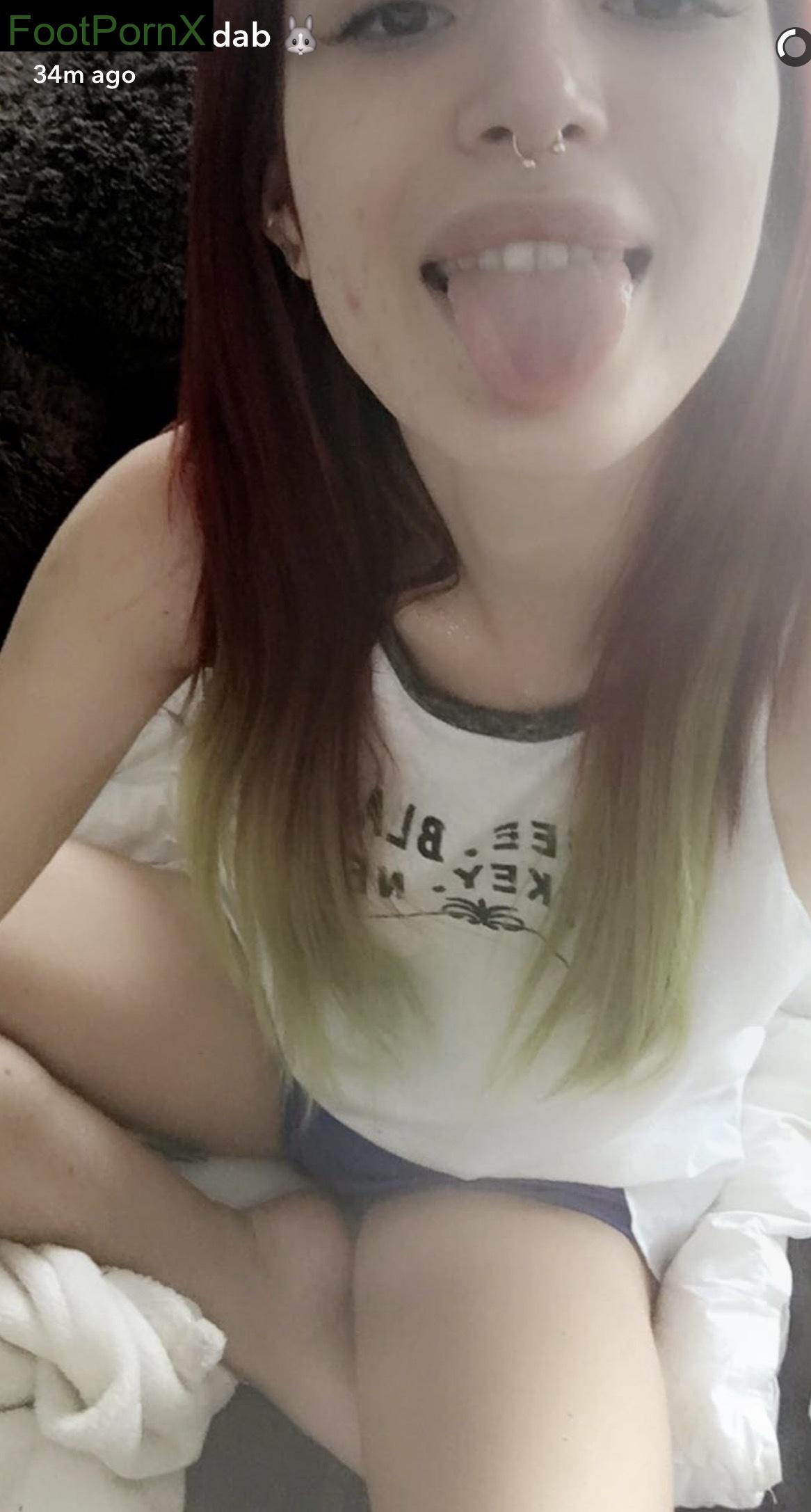 bella thorne feet photo 1