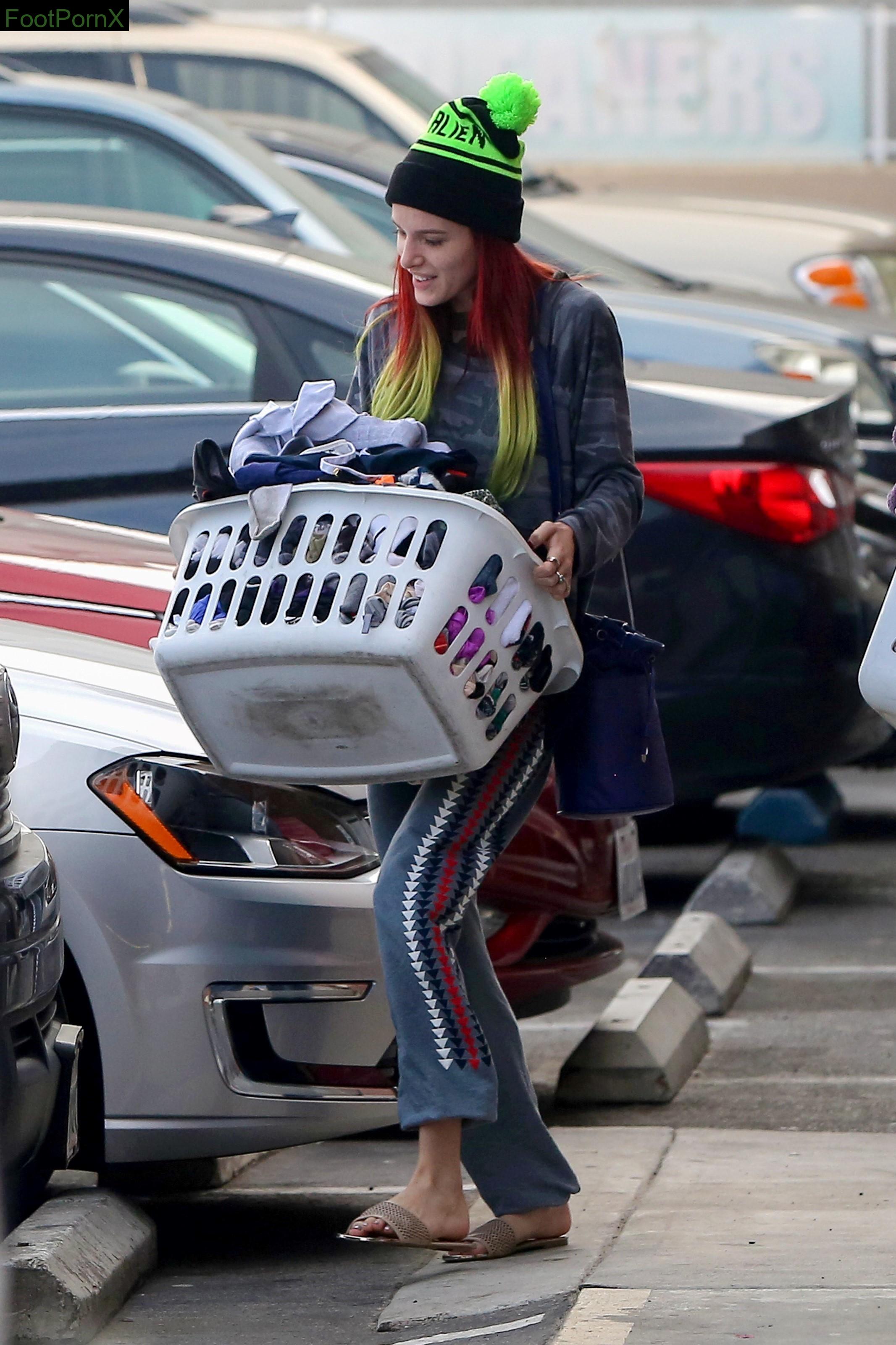 bella thorne feet photo 20