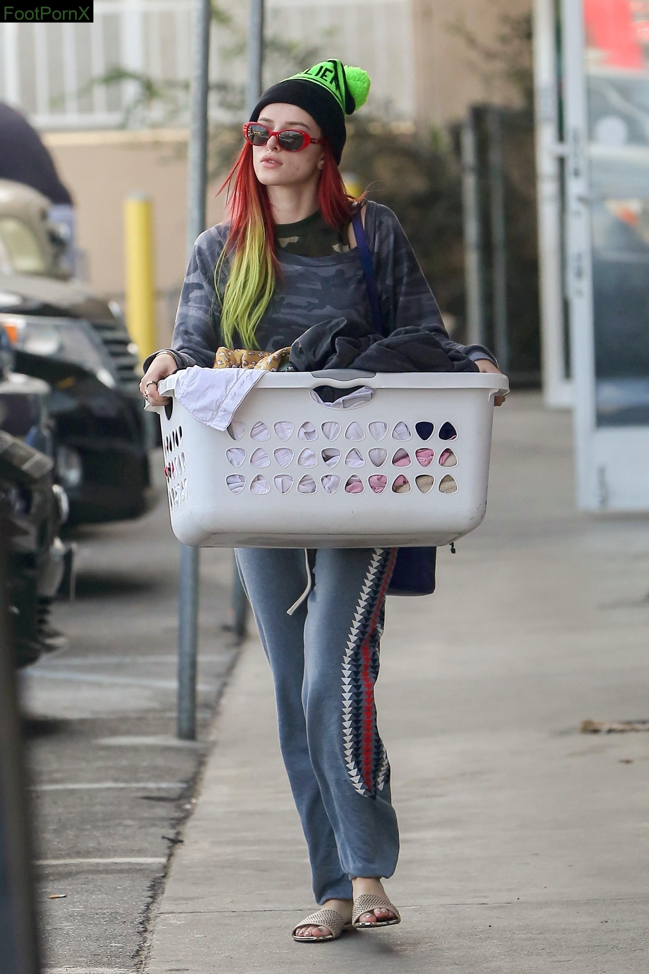 bella thorne feet photo 21