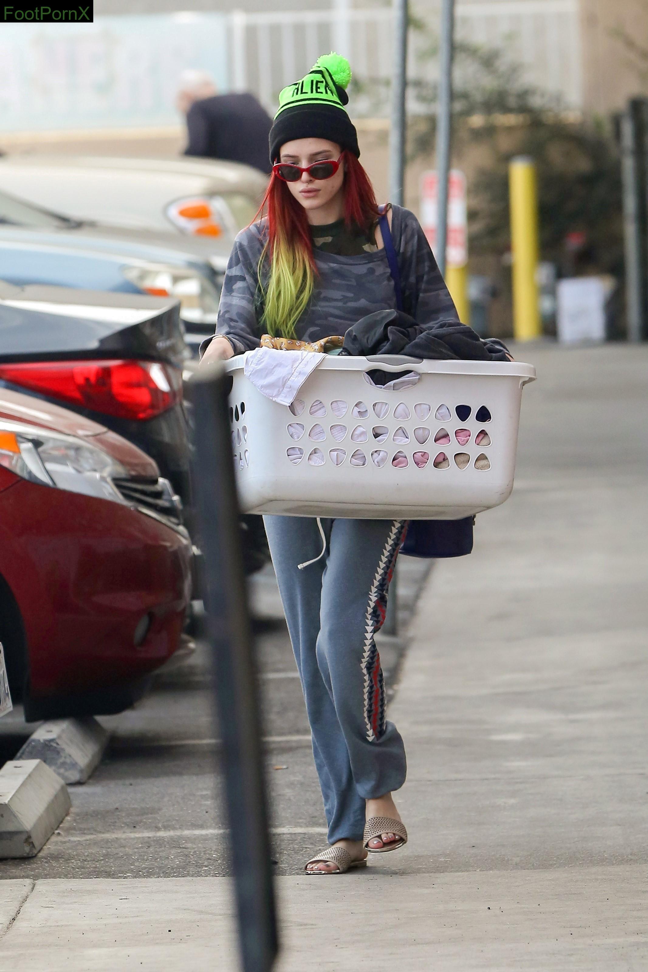 bella thorne feet photo 19