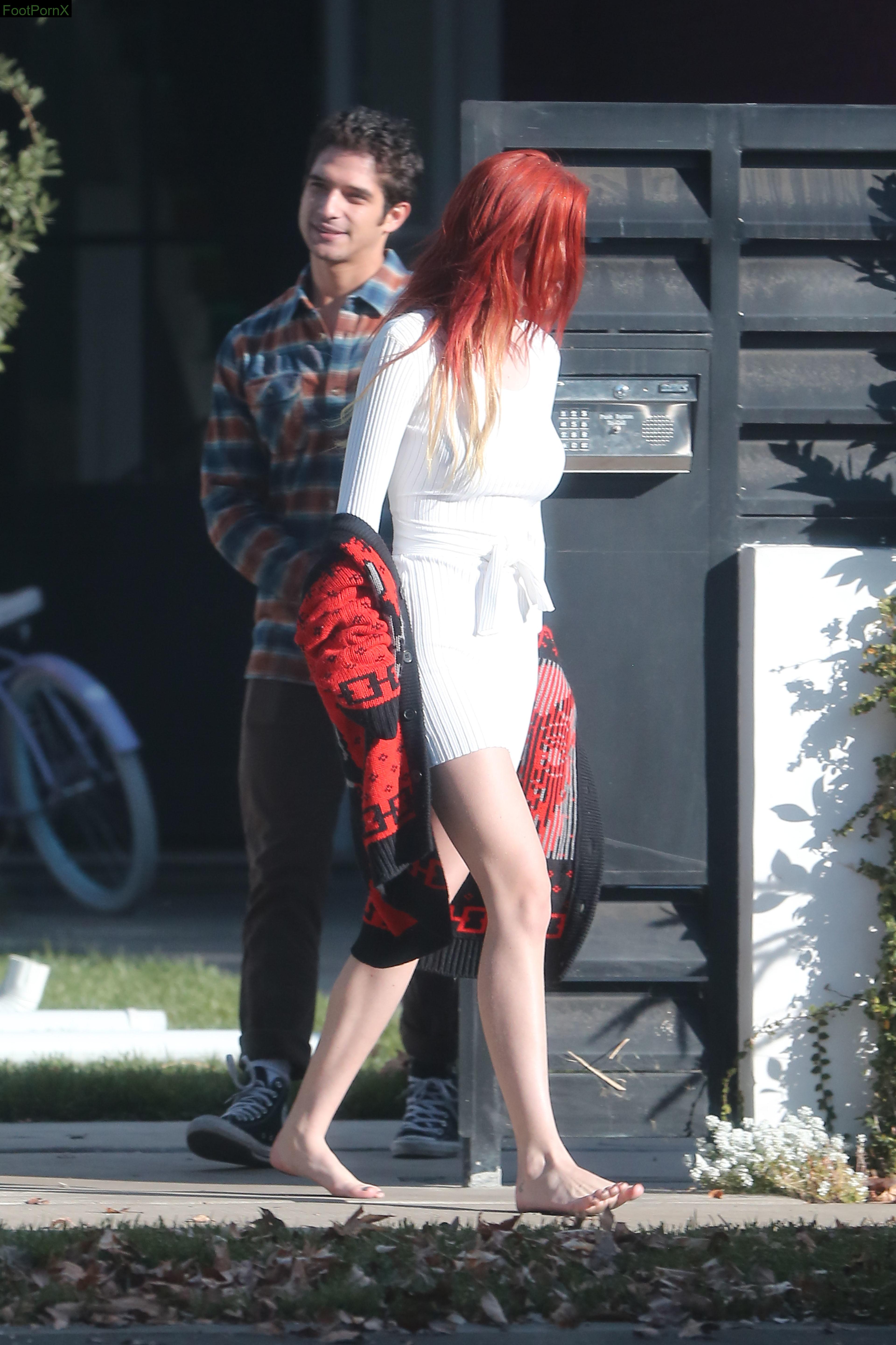 bella thorne feet photo 14