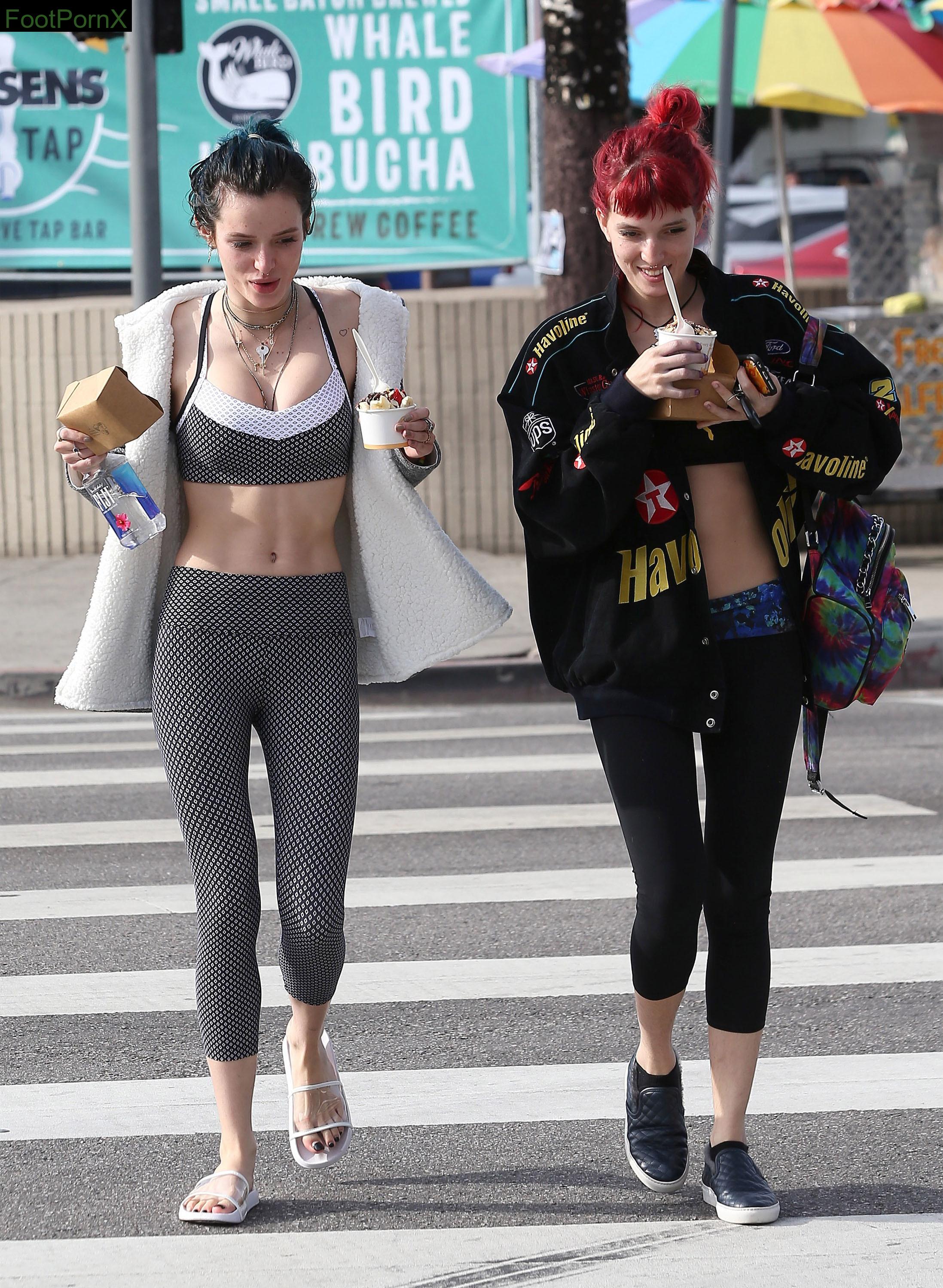 bella thorne feet photo 4