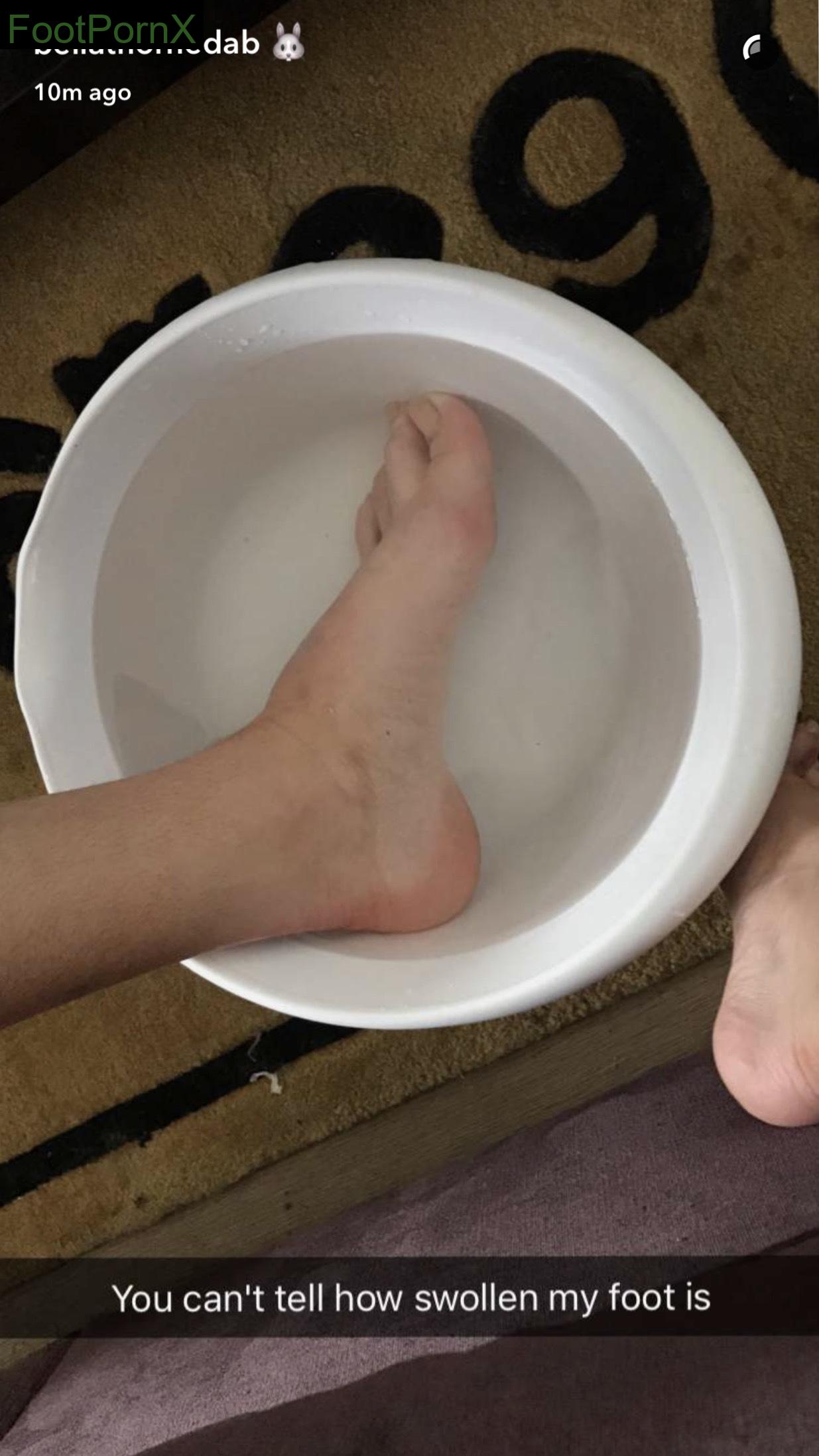 bella thorne feet photo 5