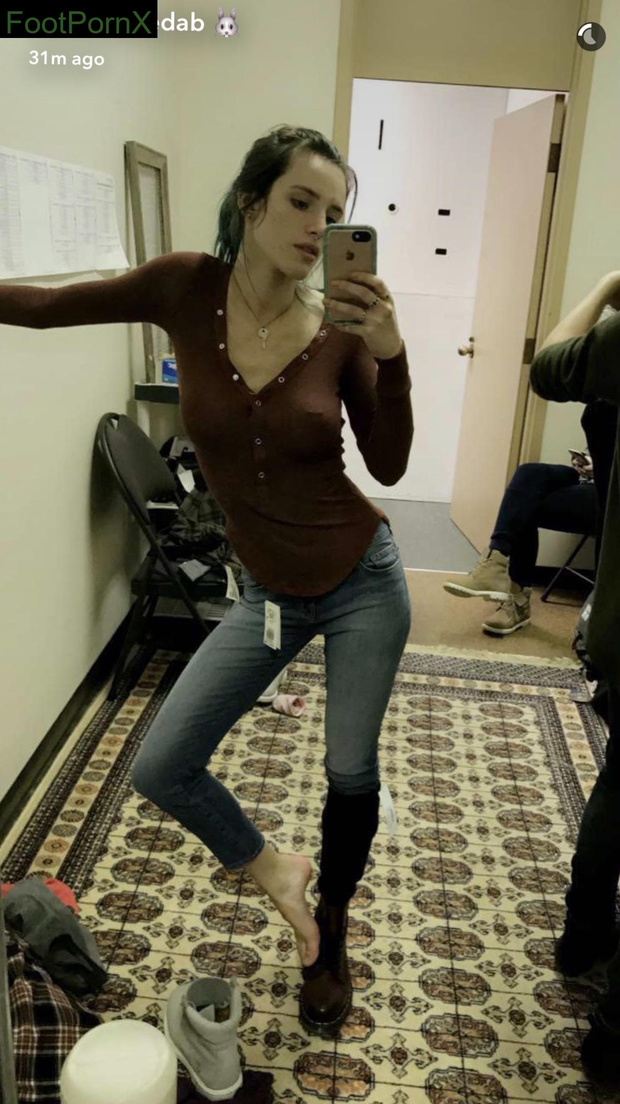 bella thorne feet photo 1