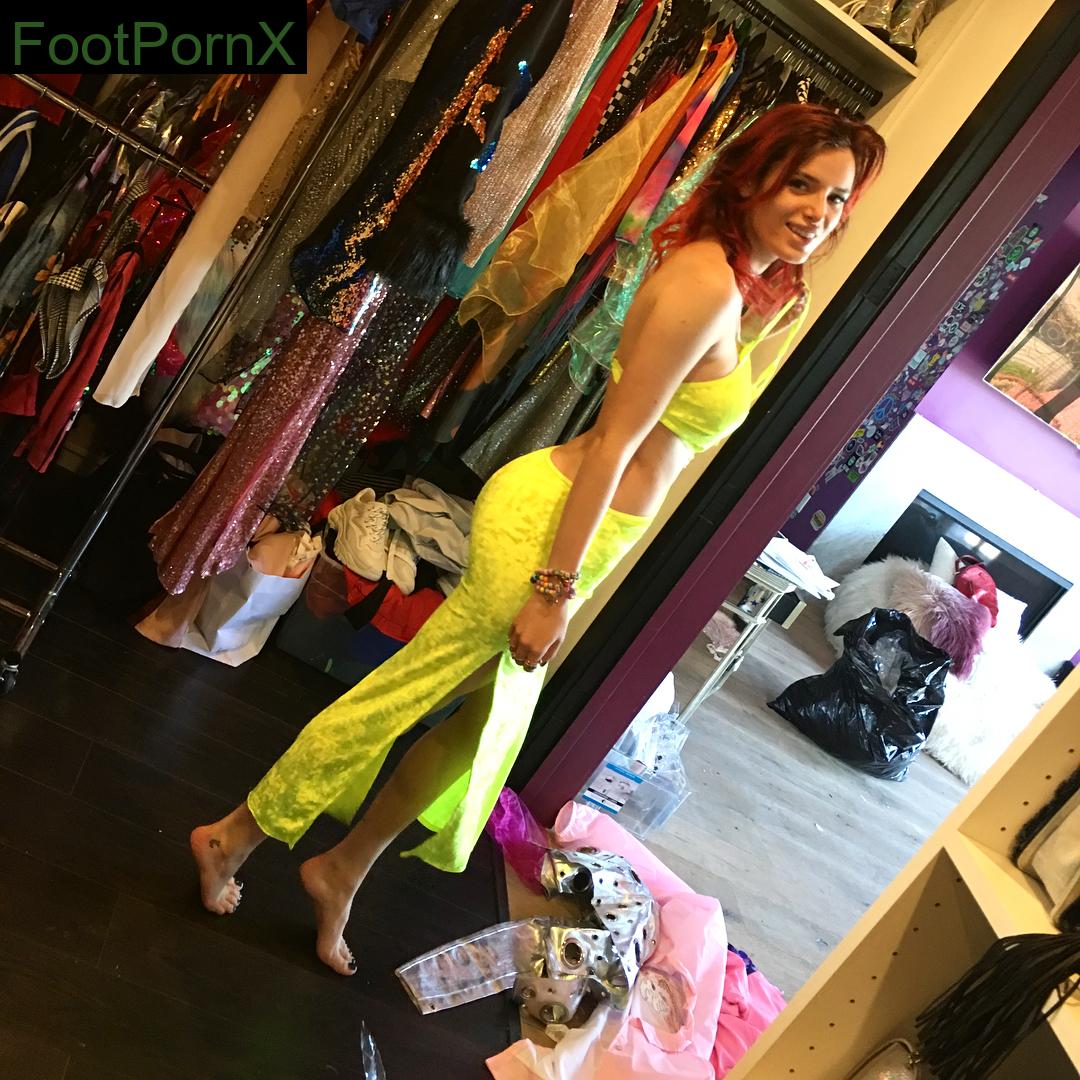 bella thorne feet photo 9