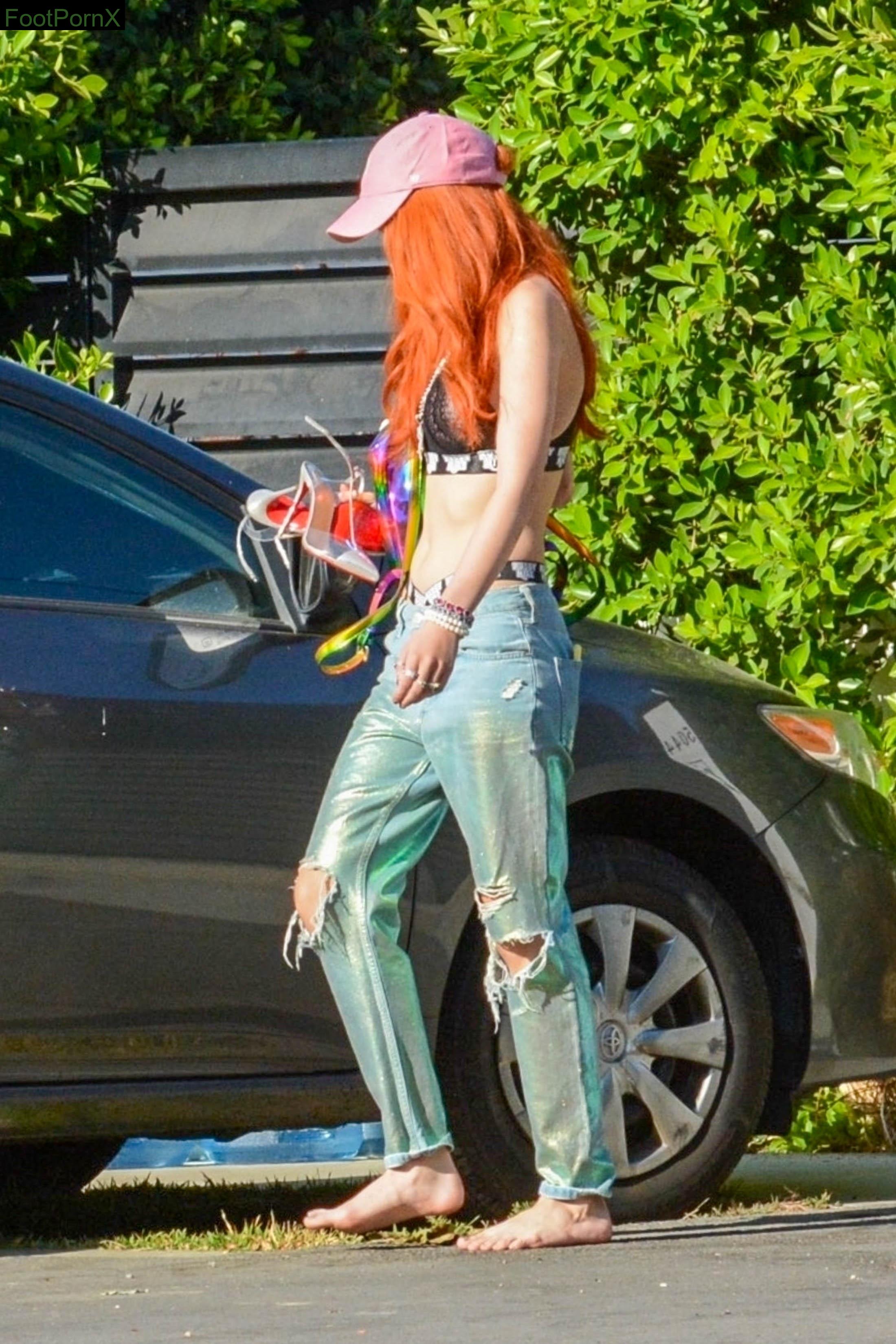 bella thorne feet photo 6