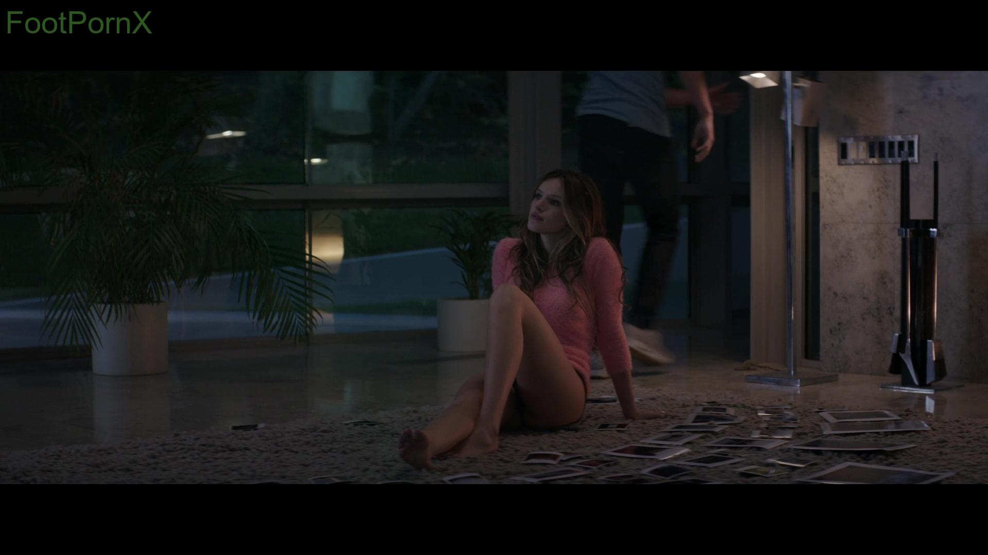 bella thorne feet photo 18