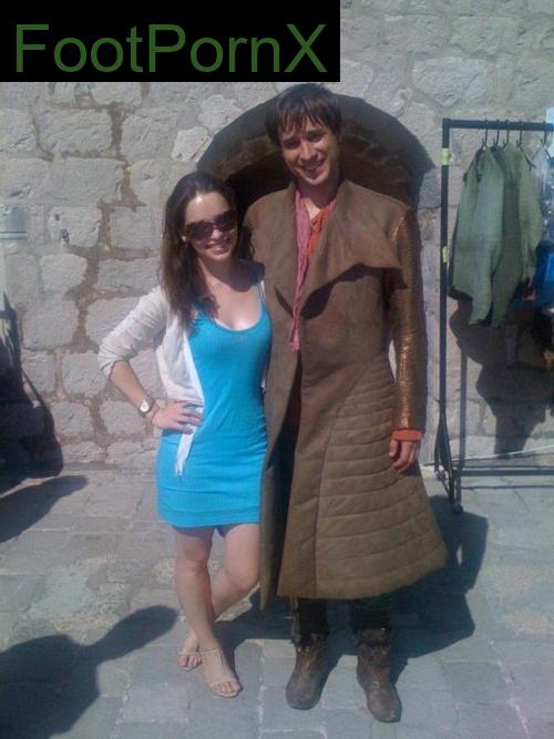 emilia clarke feet photo 12