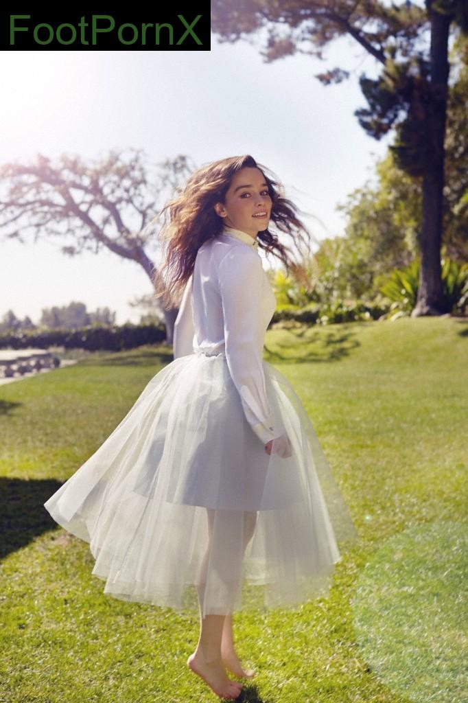emilia clarke feet photo 19