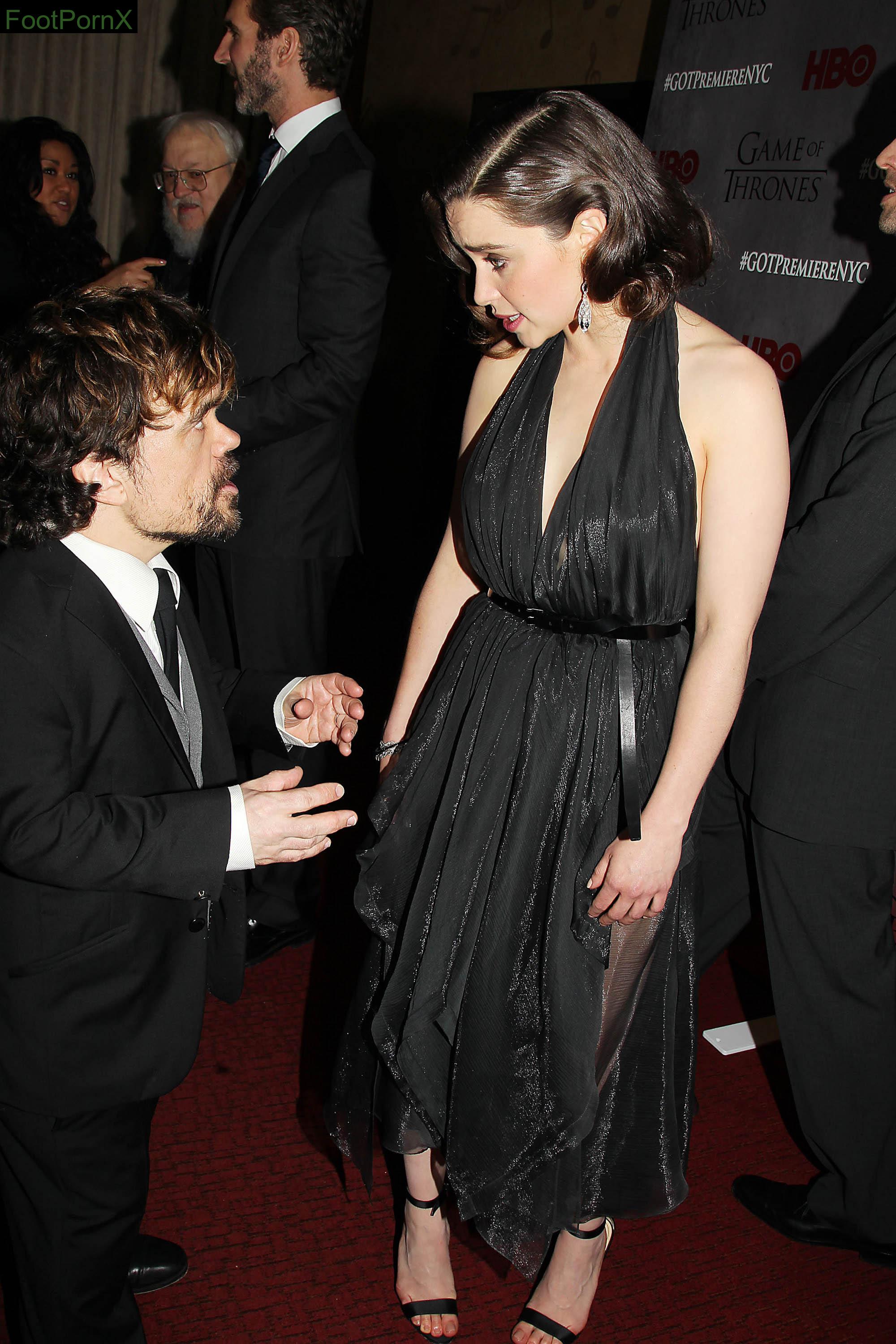 emilia clarke feet photo 17