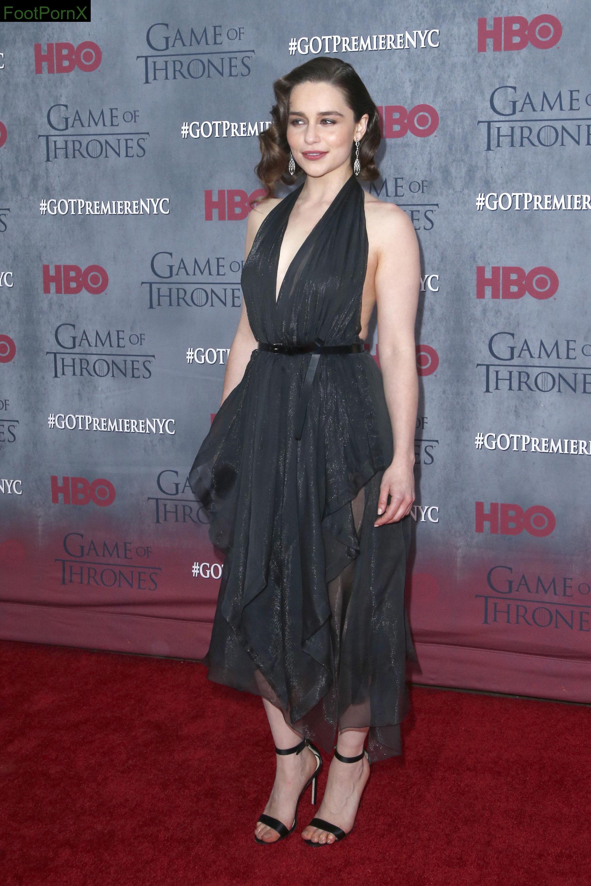 emilia clarke feet photo 6