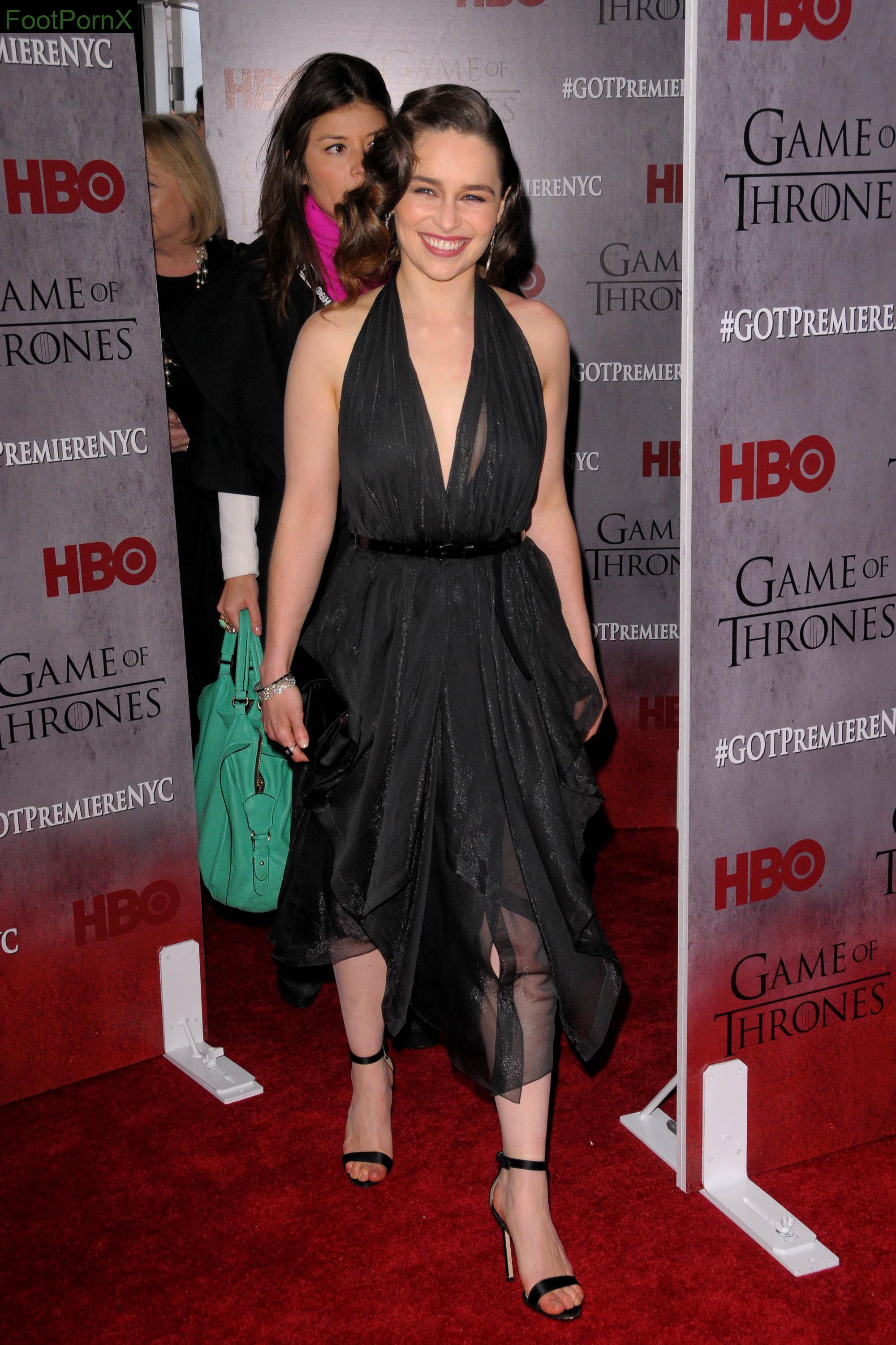 emilia clarke feet photo 23