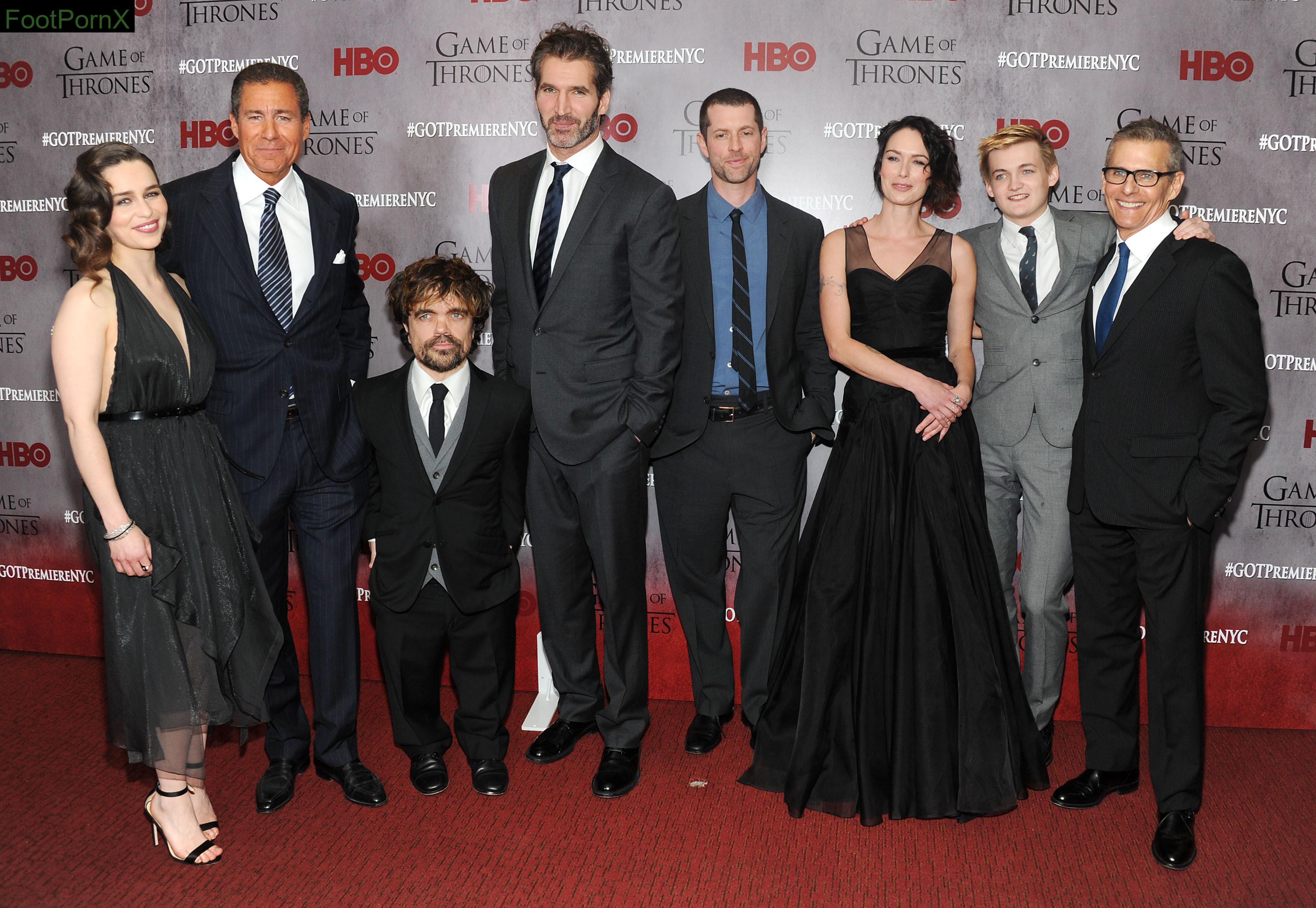 emilia clarke feet photo 16