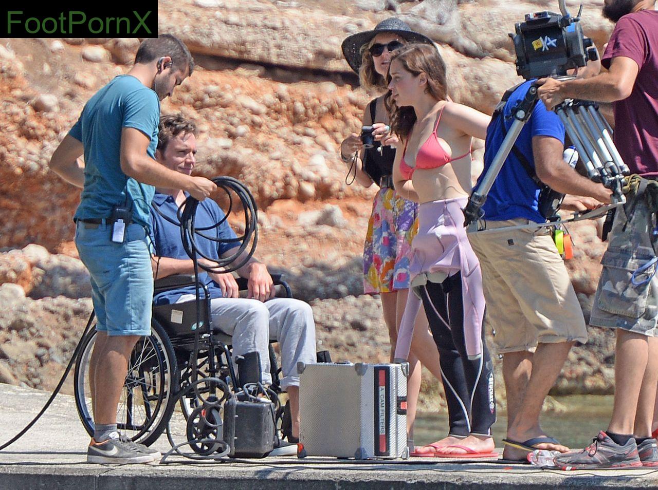 emilia clarke feet photo 10