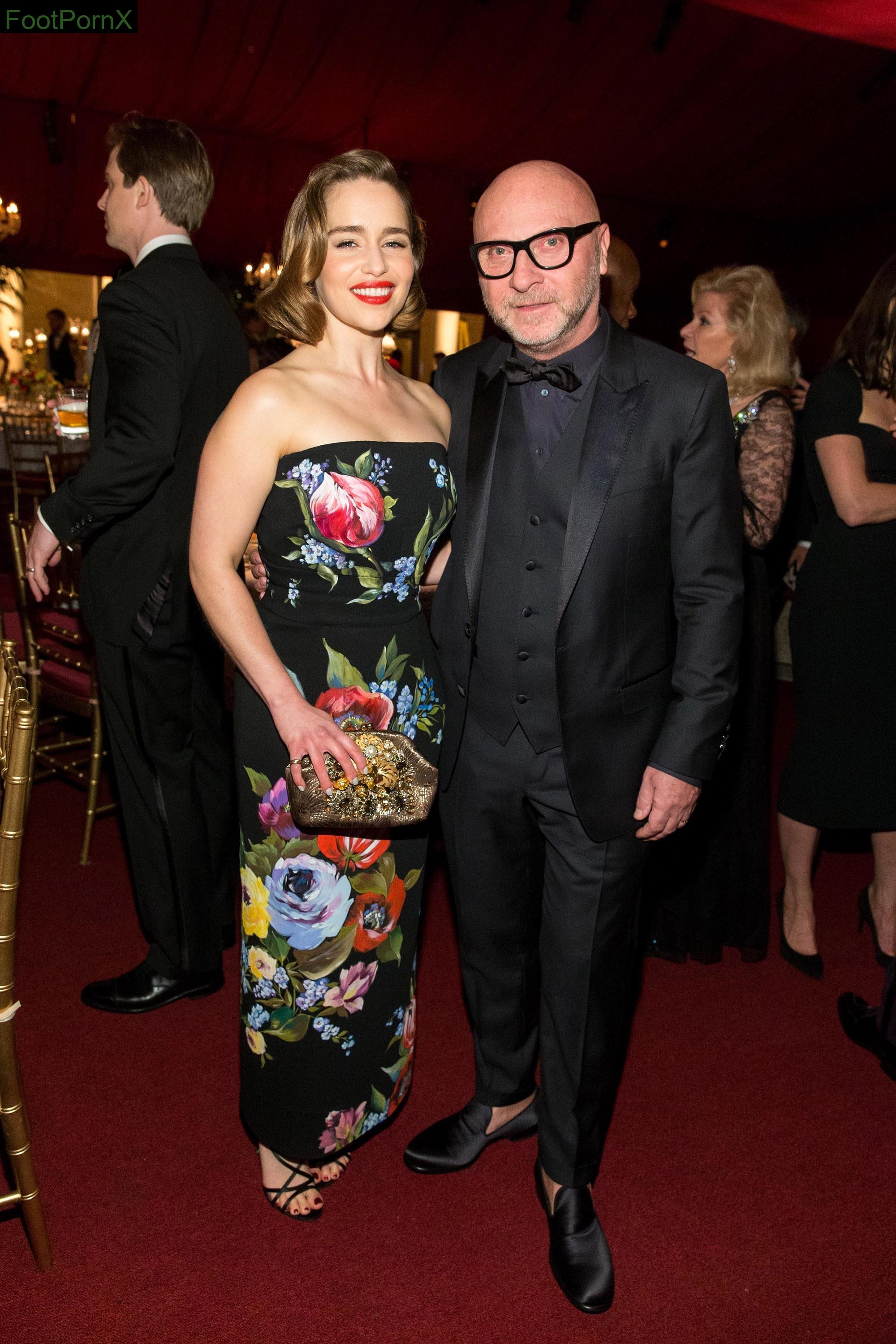 emilia clarke feet photo 14