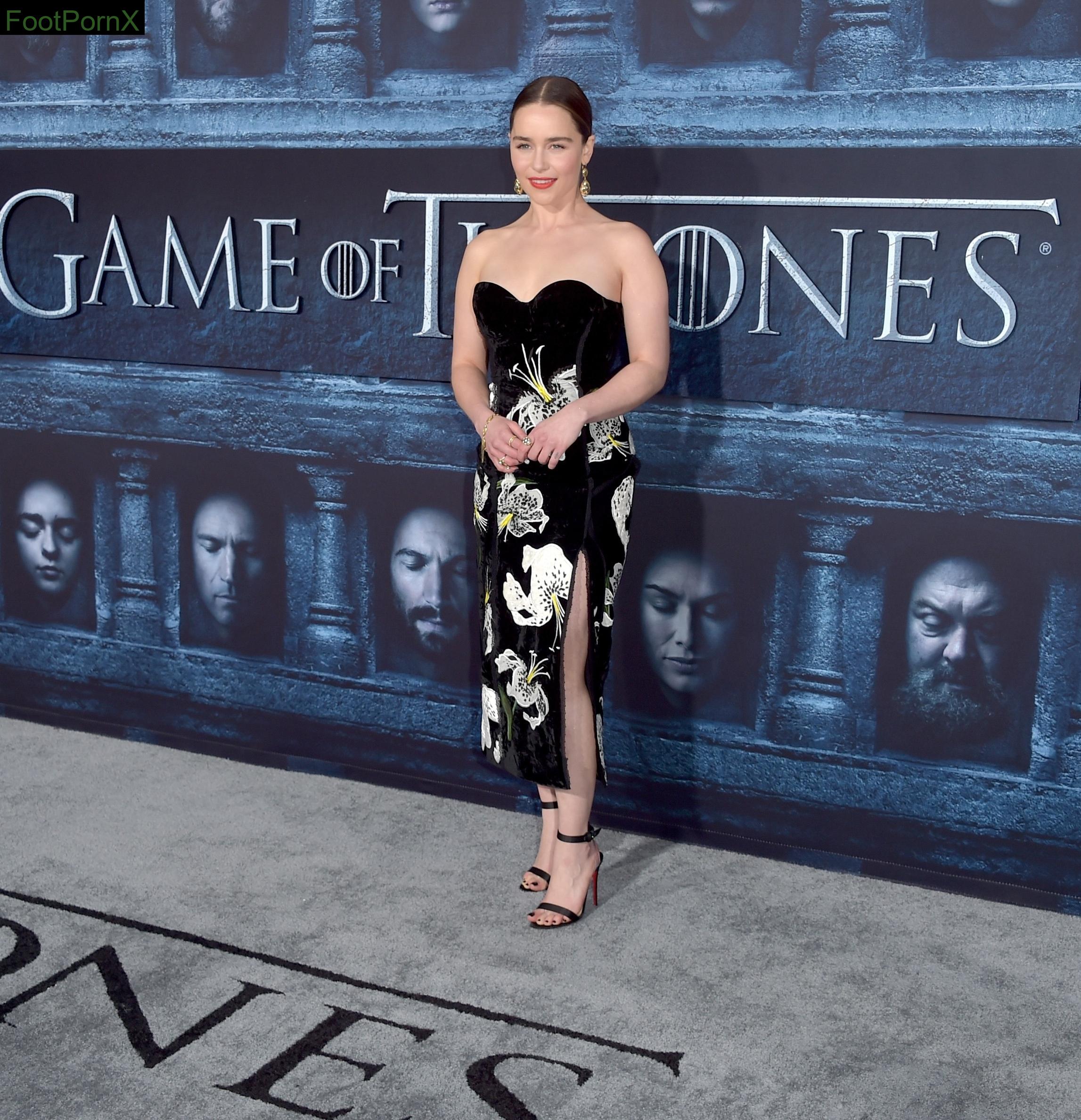 emilia clarke feet photo 19