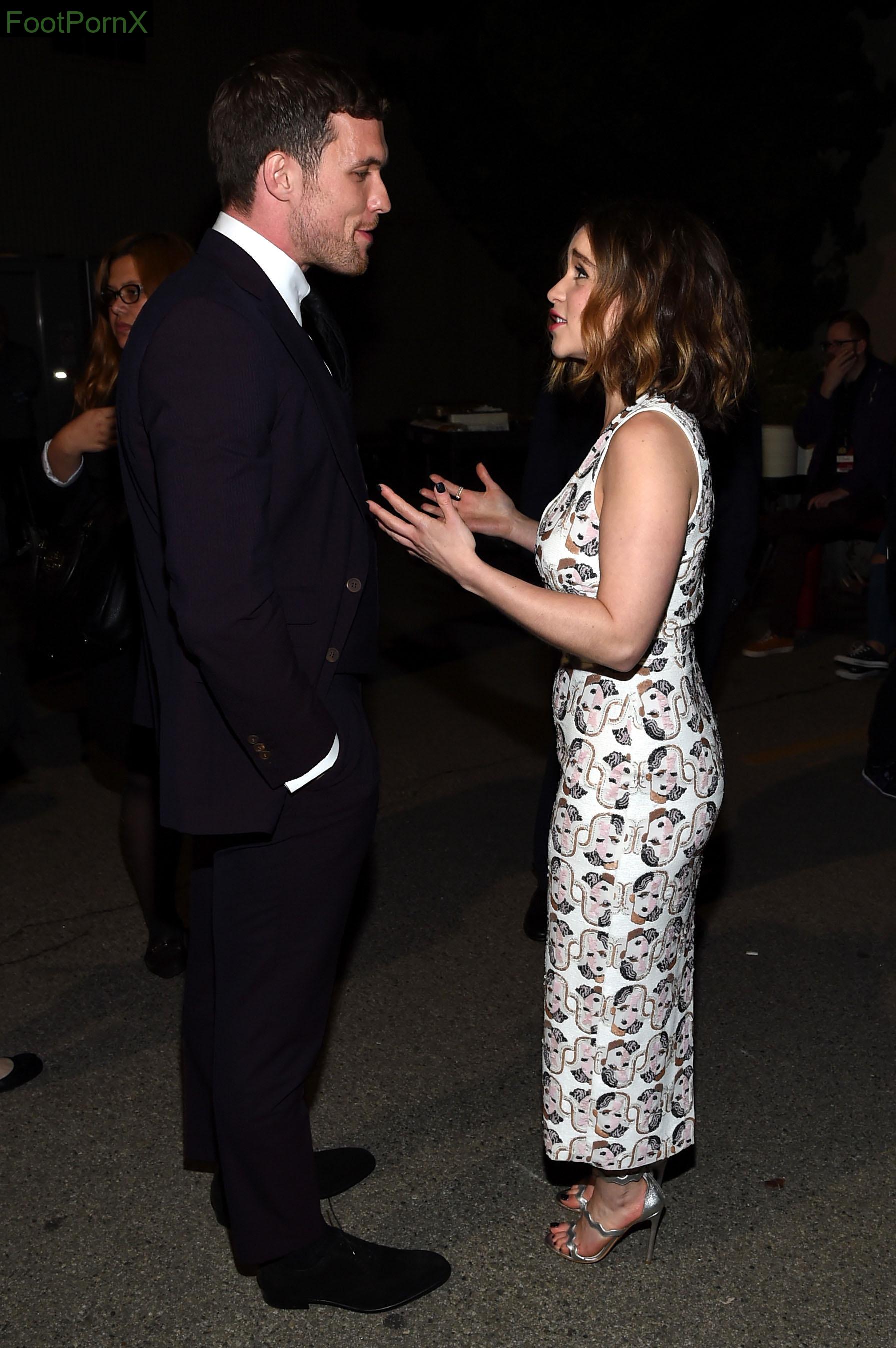 emilia clarke feet photo 3