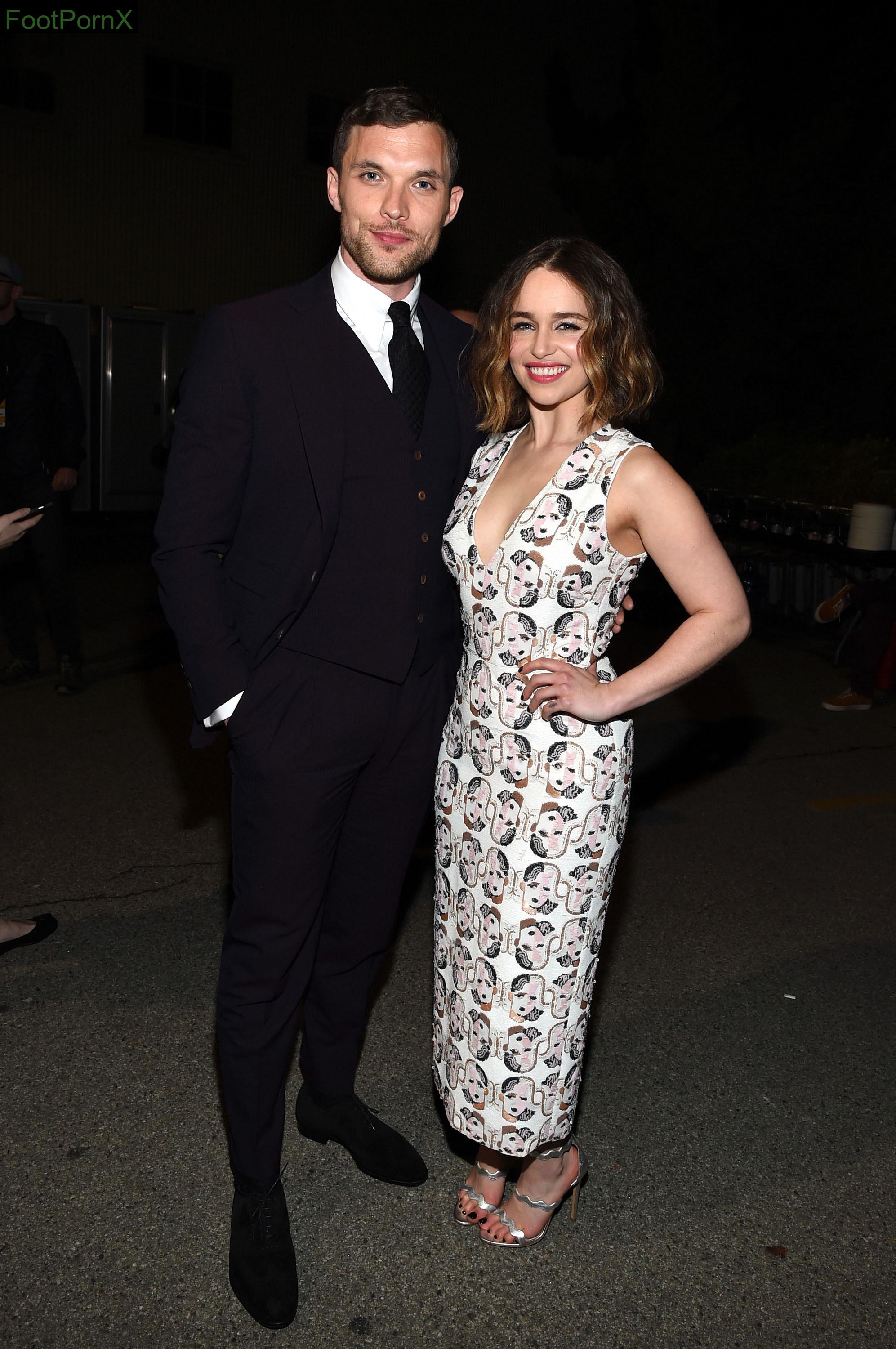 emilia clarke feet photo 2