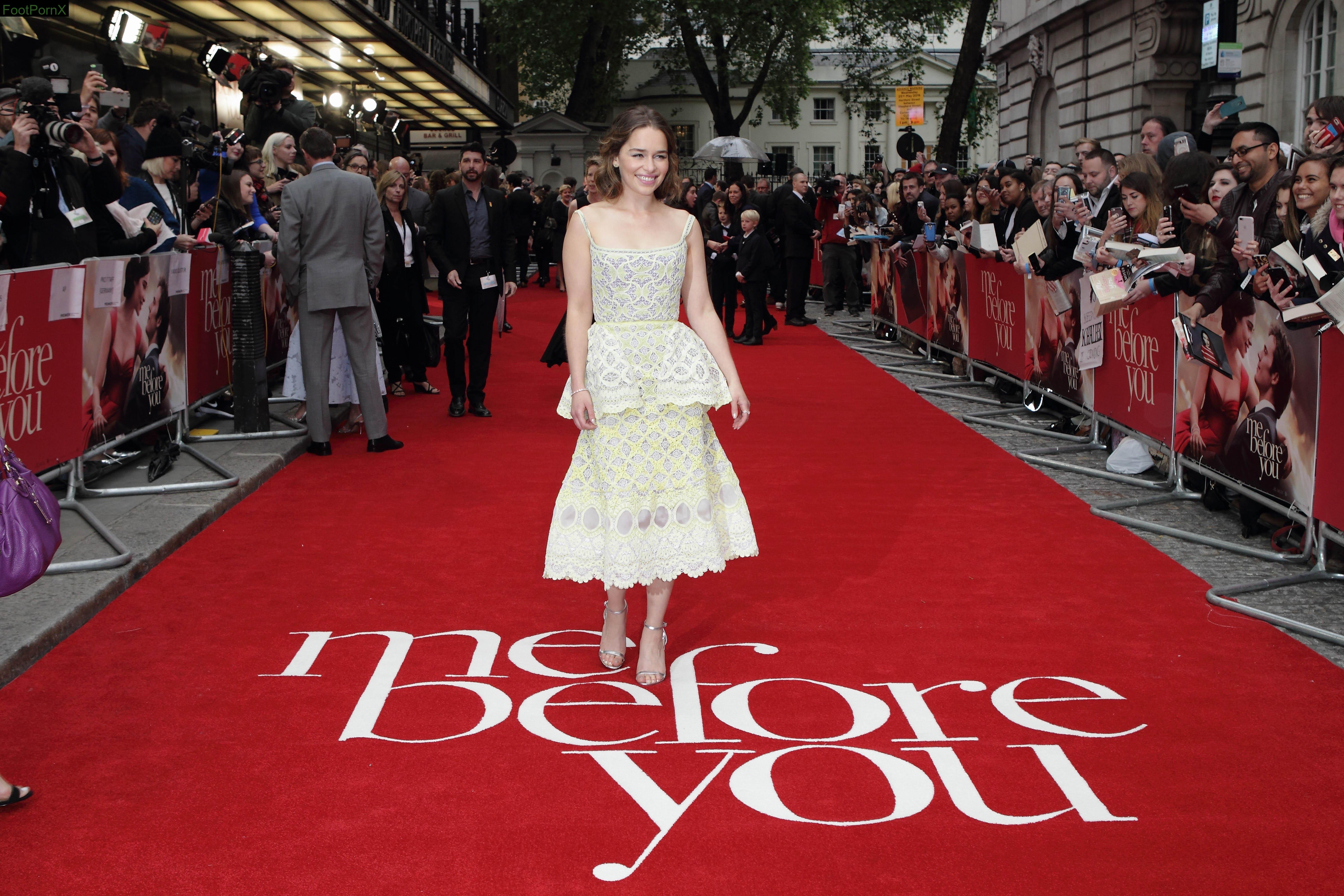 emilia clarke feet photo 13