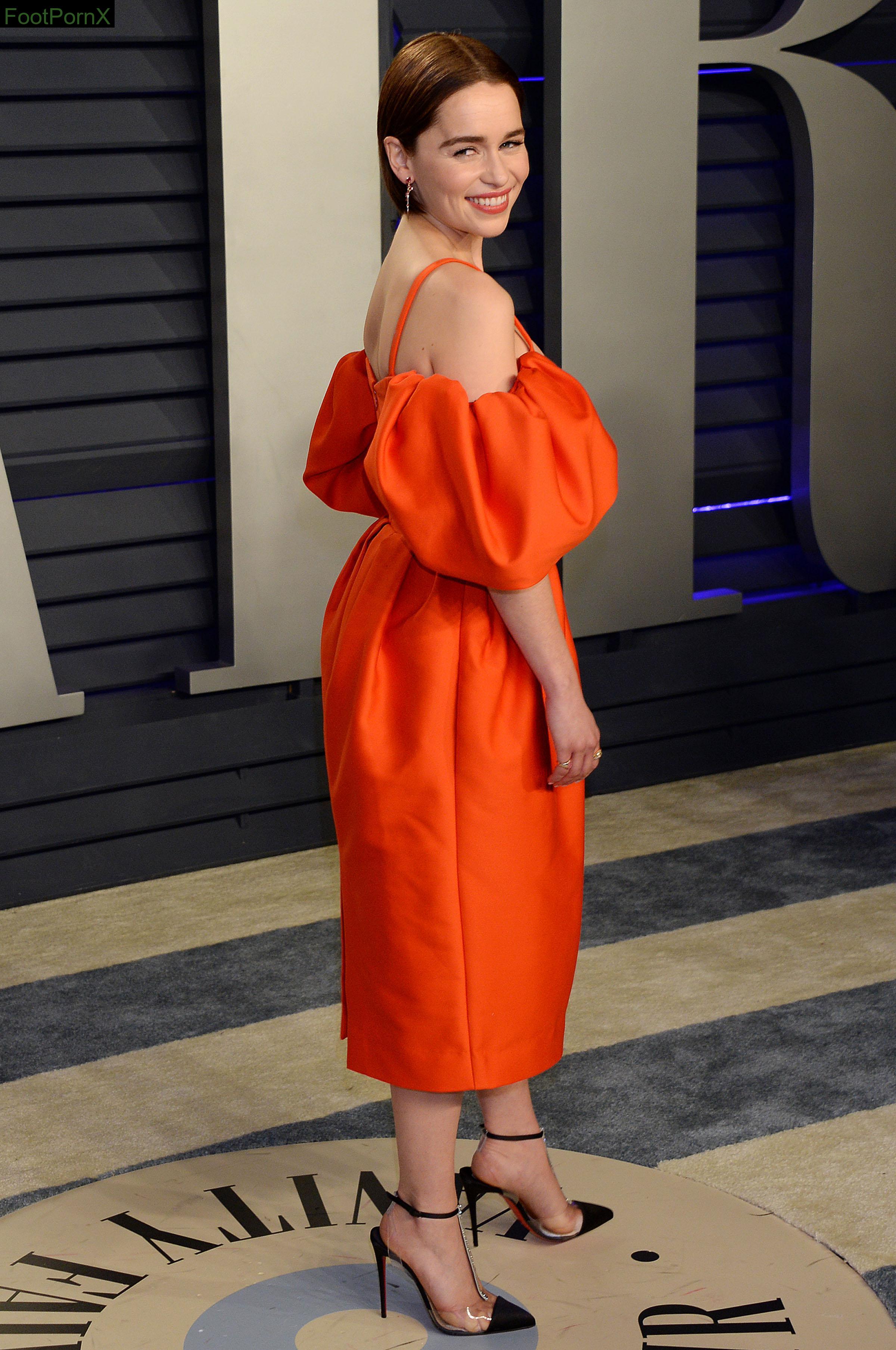 emilia clarke feet photo 13
