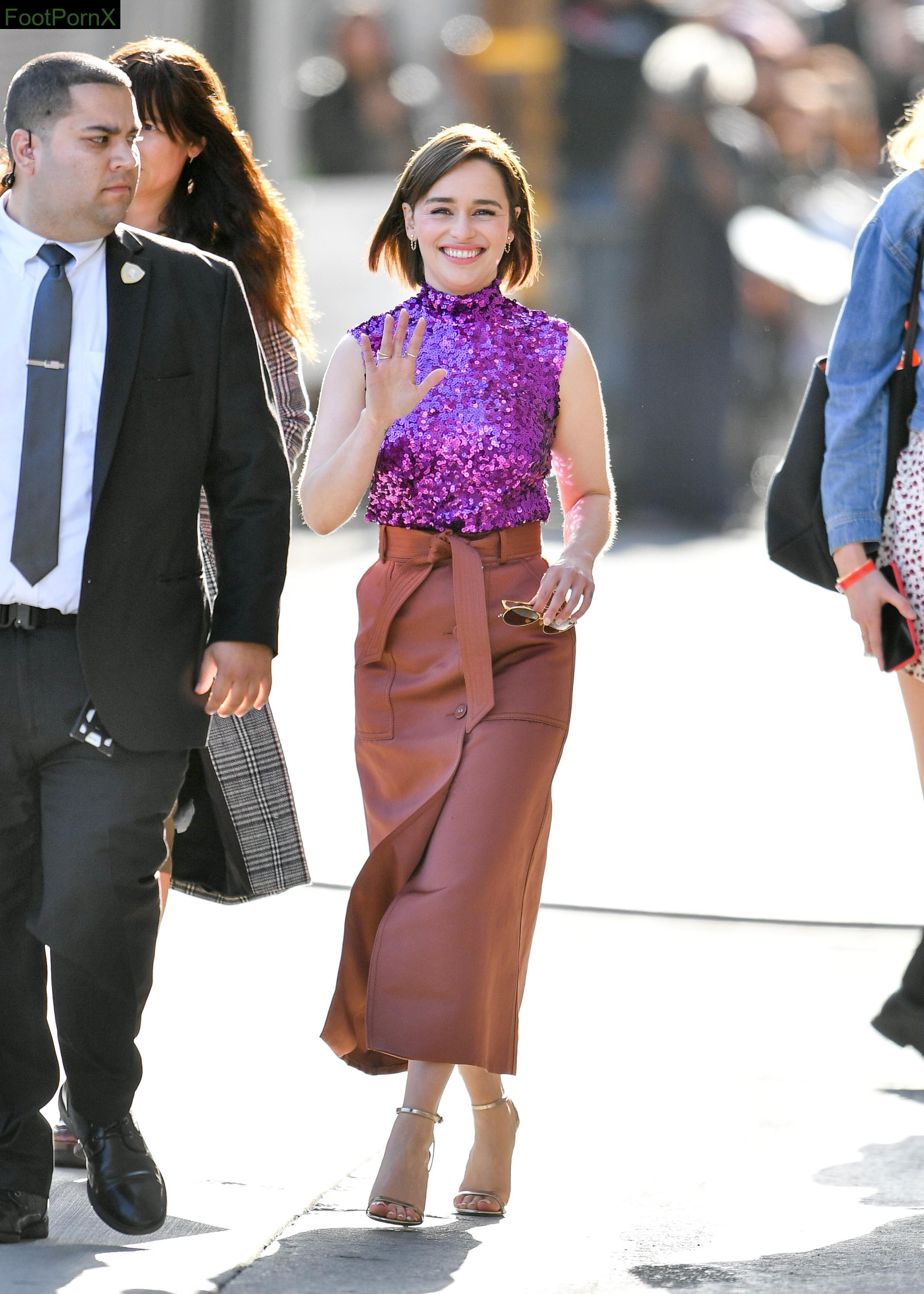 emilia clarke feet photo 10