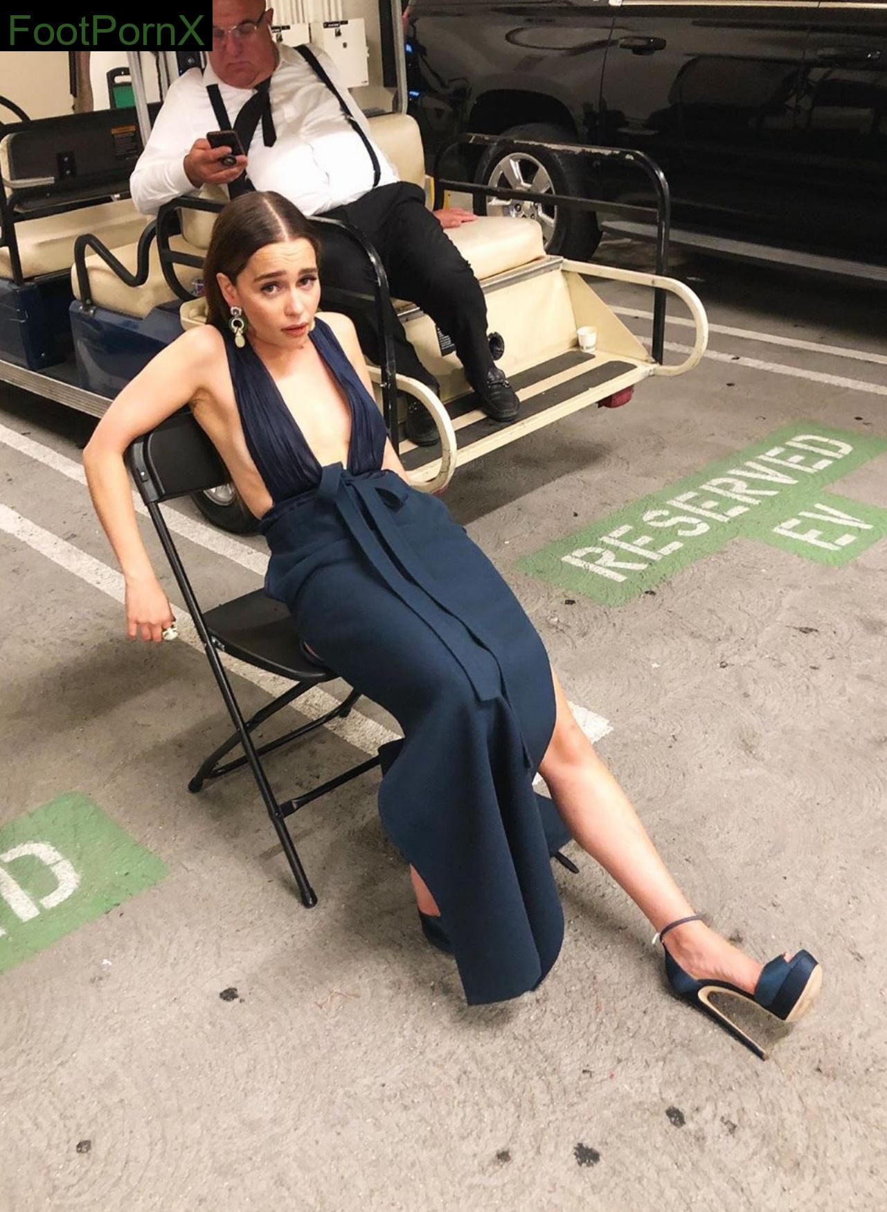 emilia clarke feet photo 19