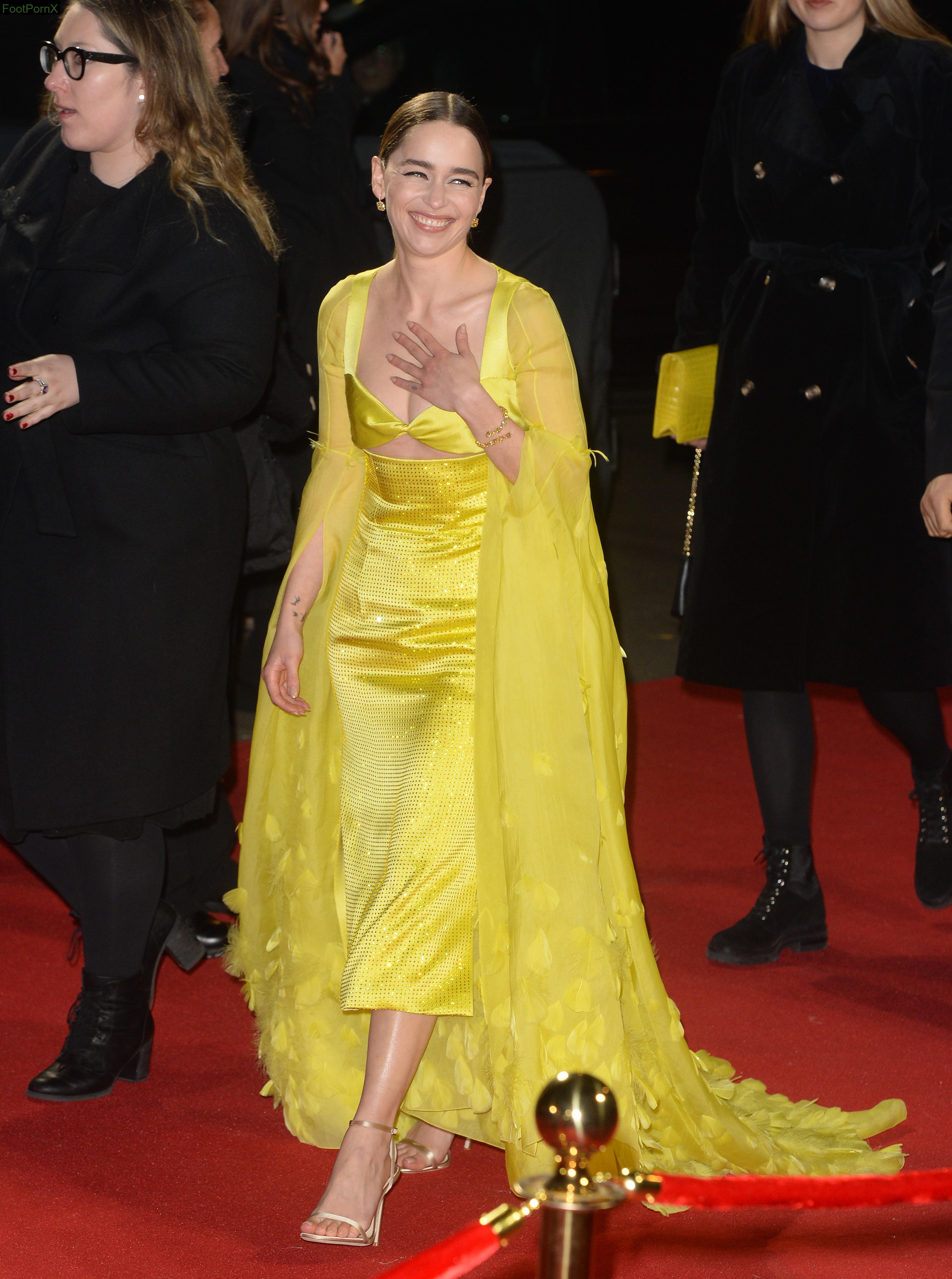 emilia clarke feet photo 15