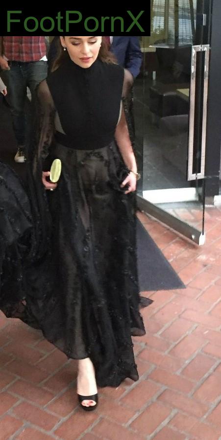 emilia clarke feet photo 11