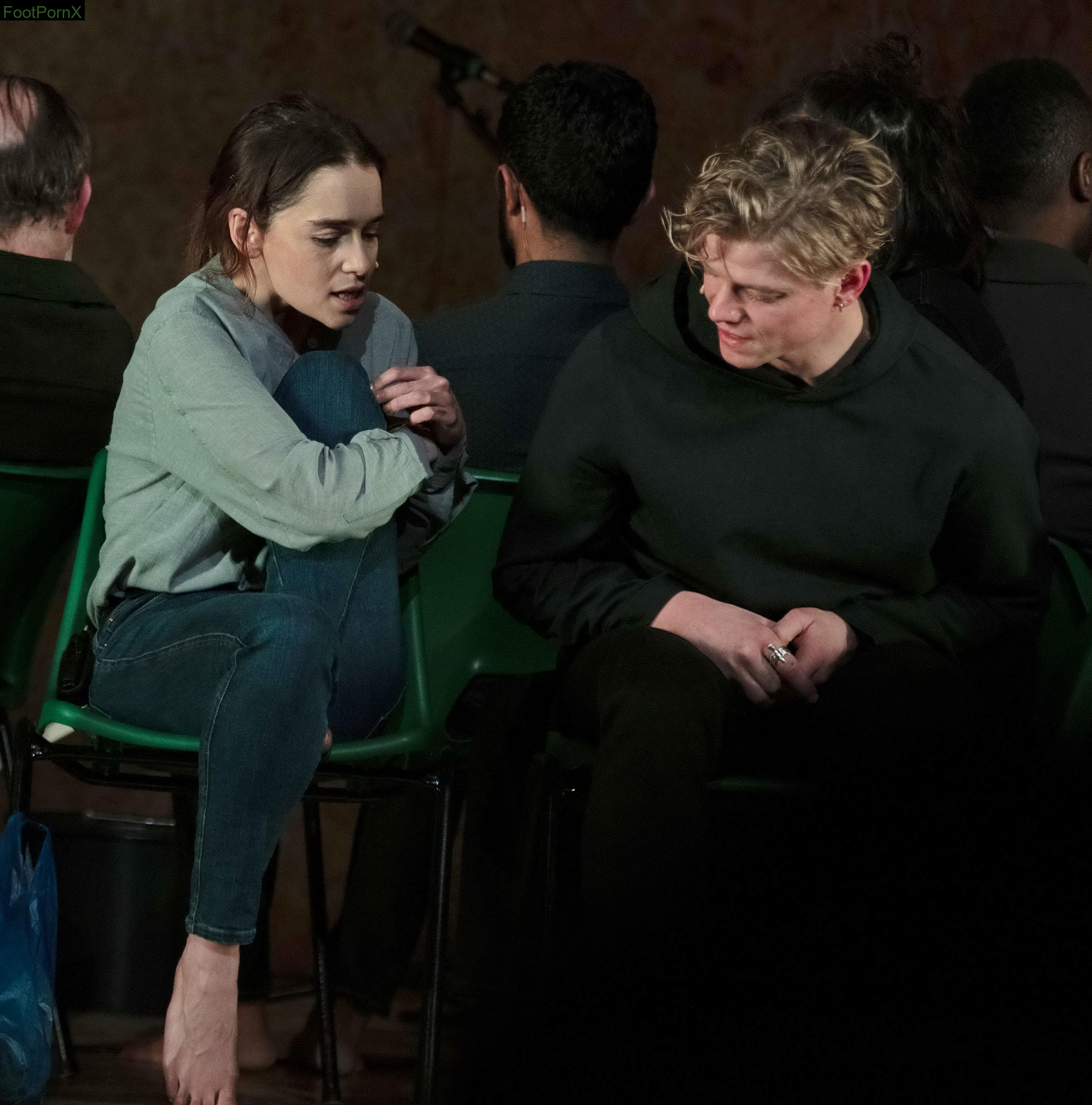 emilia clarke feet photo 7