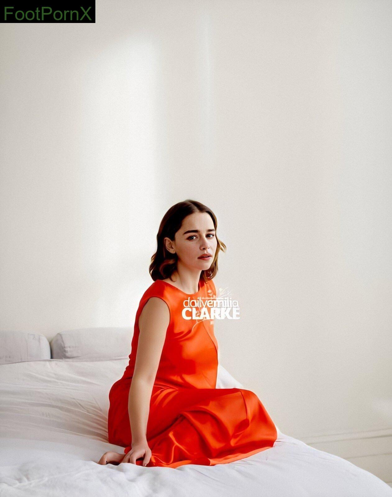 emilia clarke feet photo 20