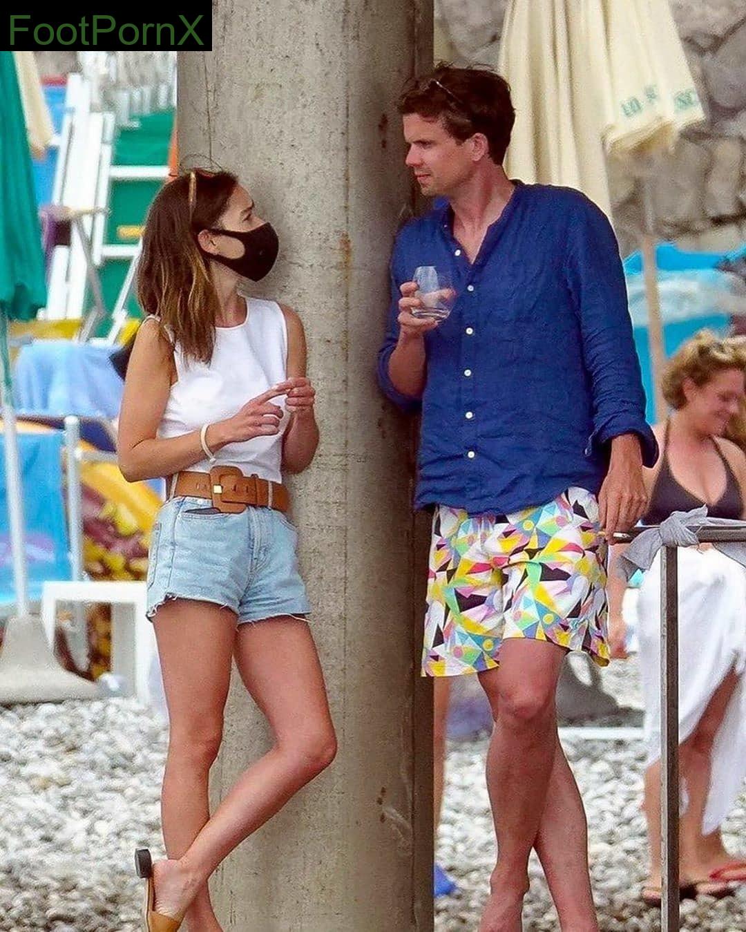 emilia clarke feet photo 24