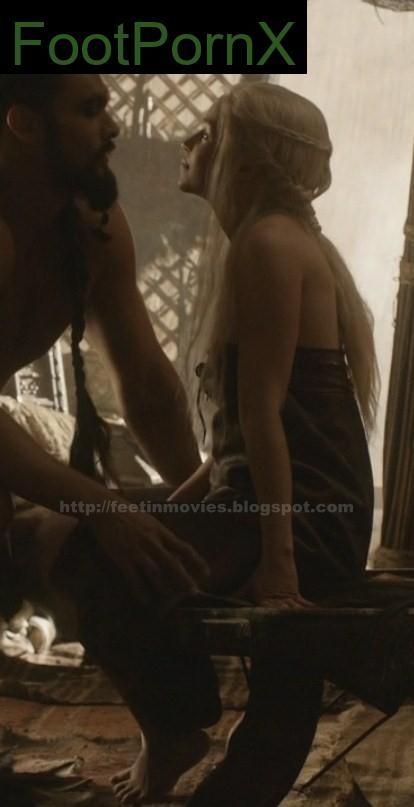 emilia clarke feet photo 12