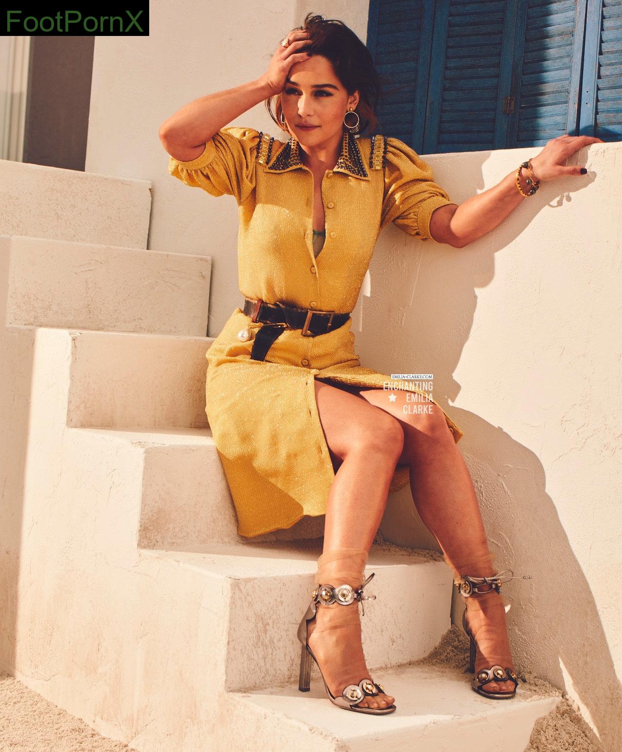 emilia clarke feet photo 14