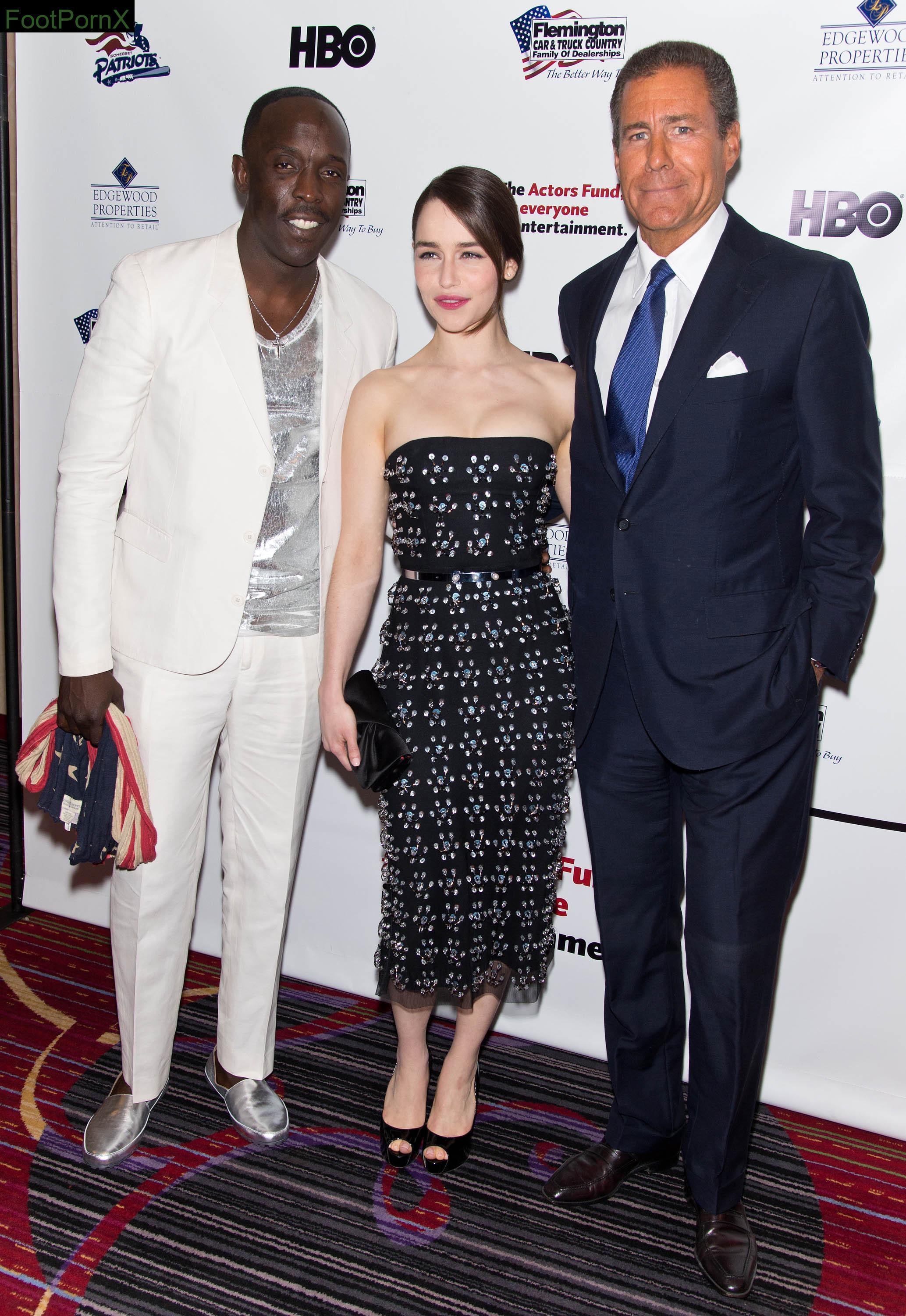 emilia clarke feet photo 7