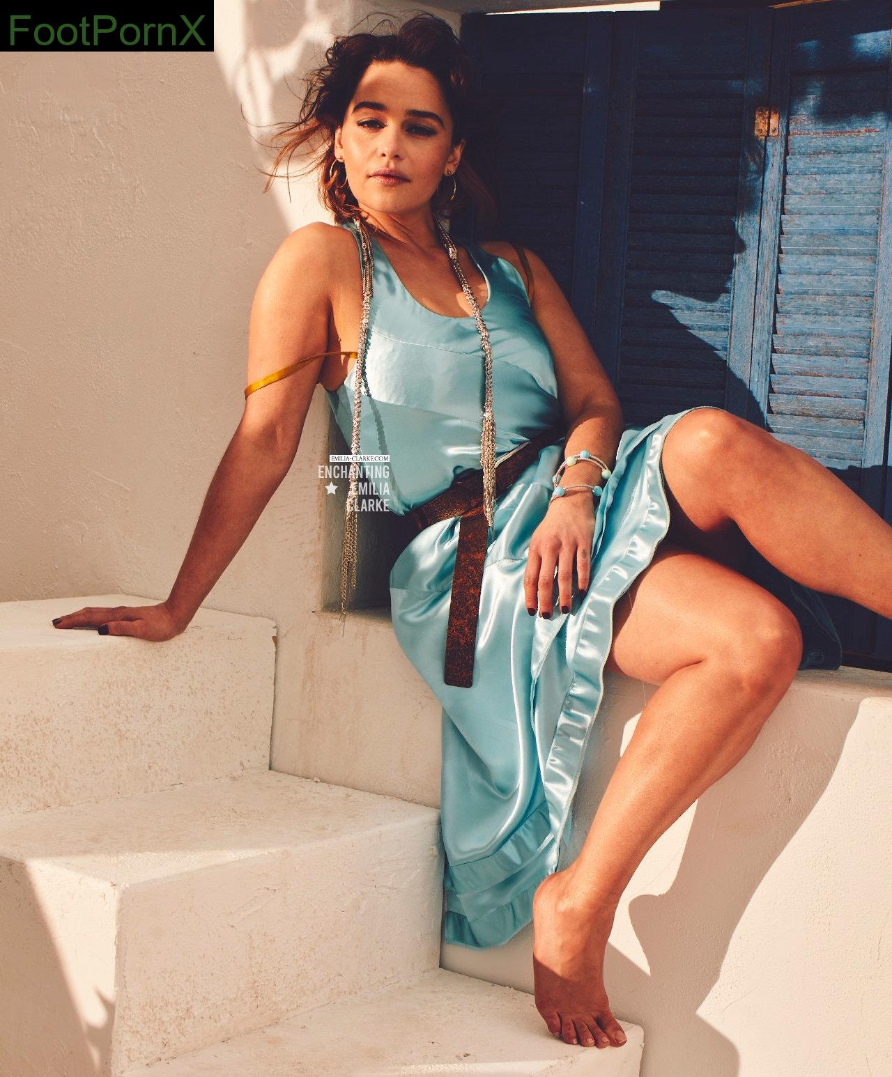emilia clarke feet photo 10