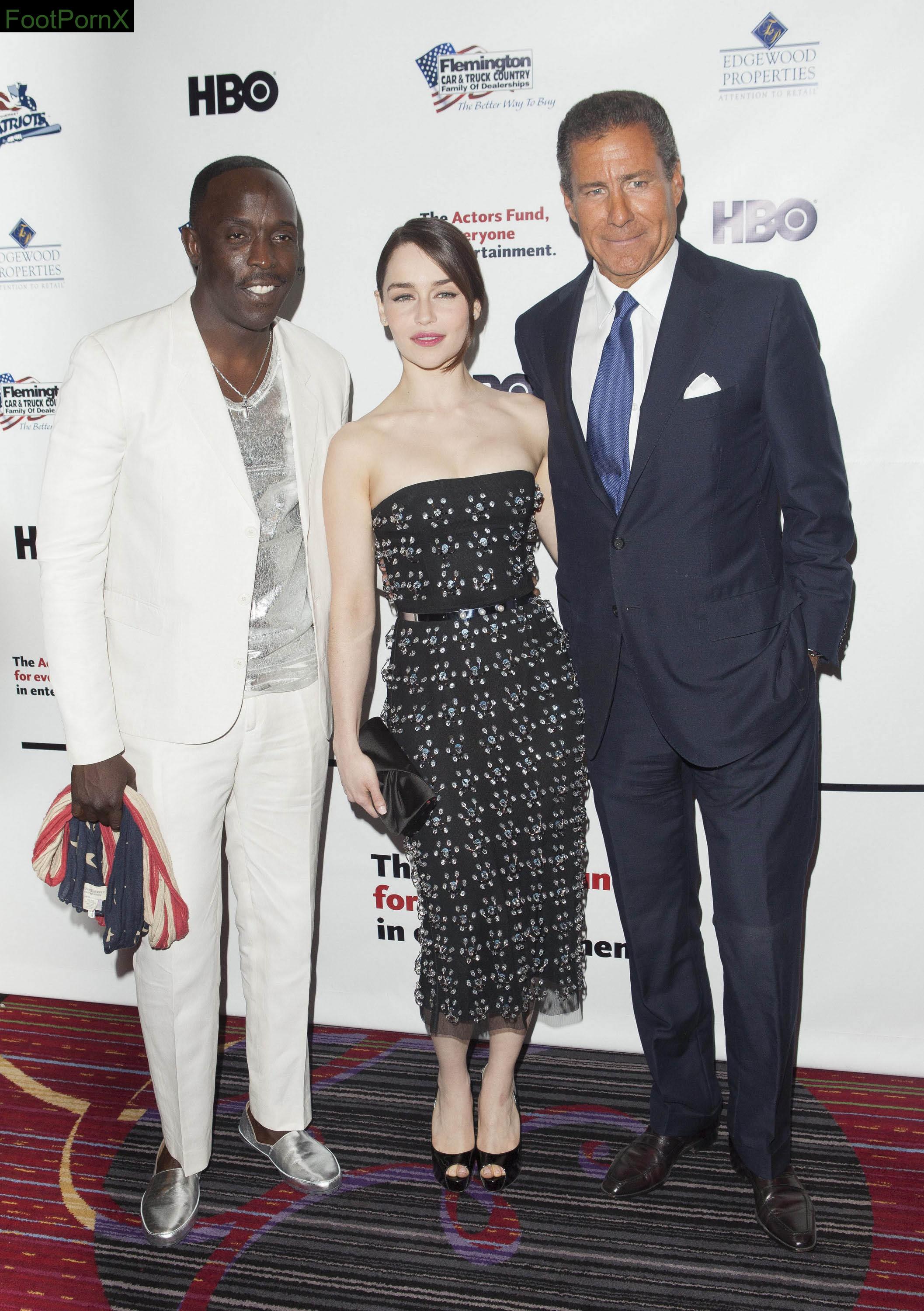 emilia clarke feet photo 21