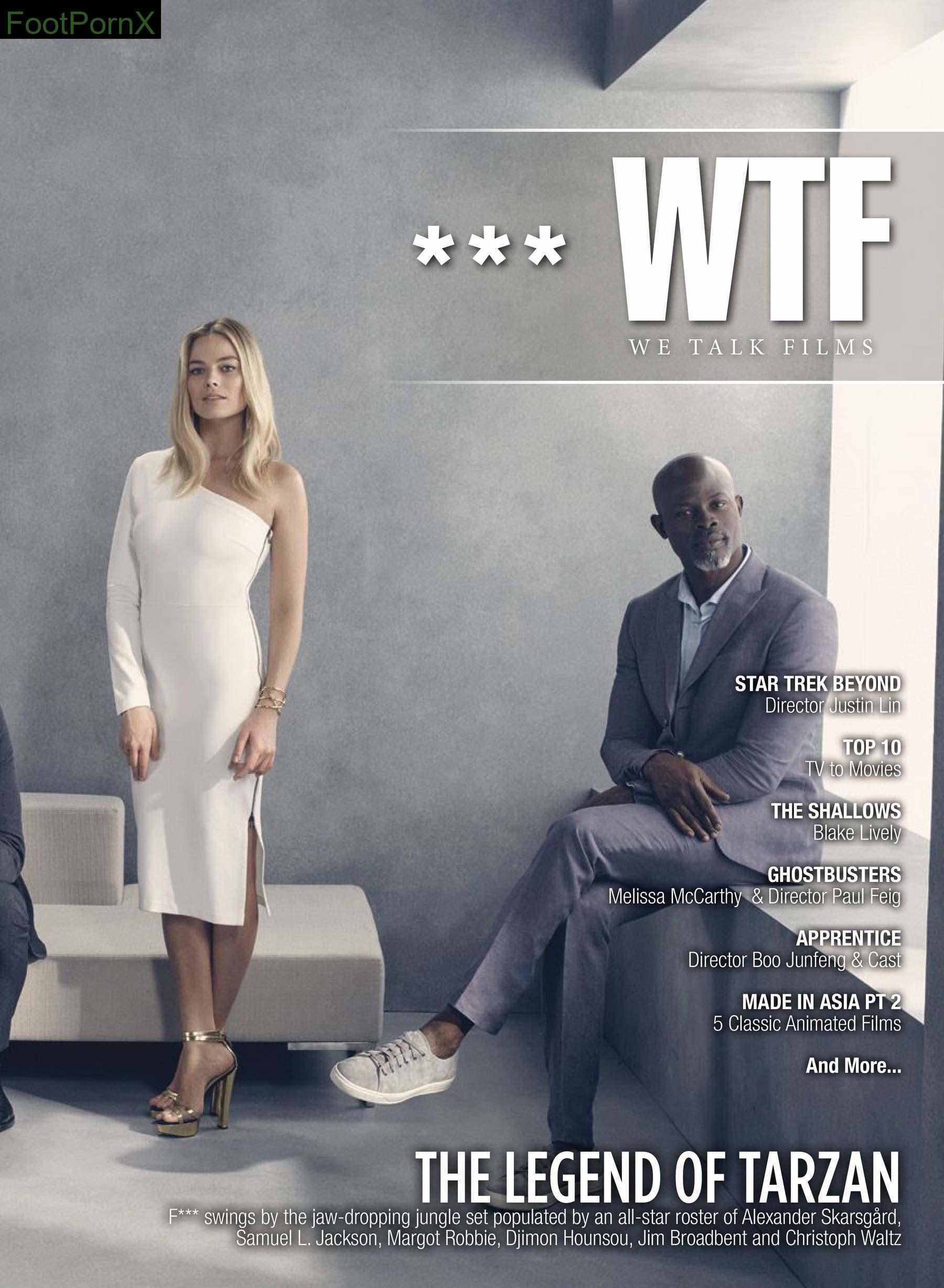 margot robbie feet photo 17