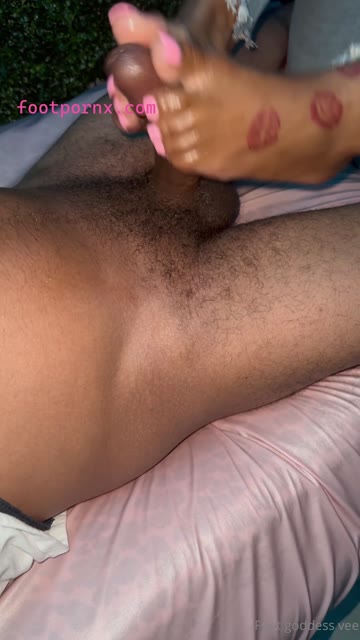 that_foot_girl footjob professional booking available 3