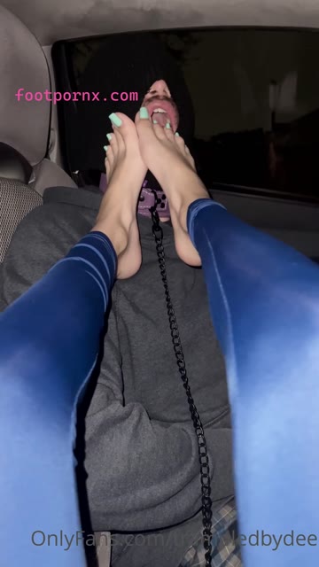 trampledbydee long toes pretty feet 7