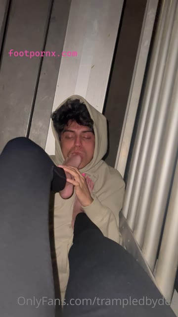 trampledbydee long toes pretty feet 23