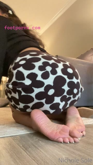 nichole.sole super hot milf teacher joi 10